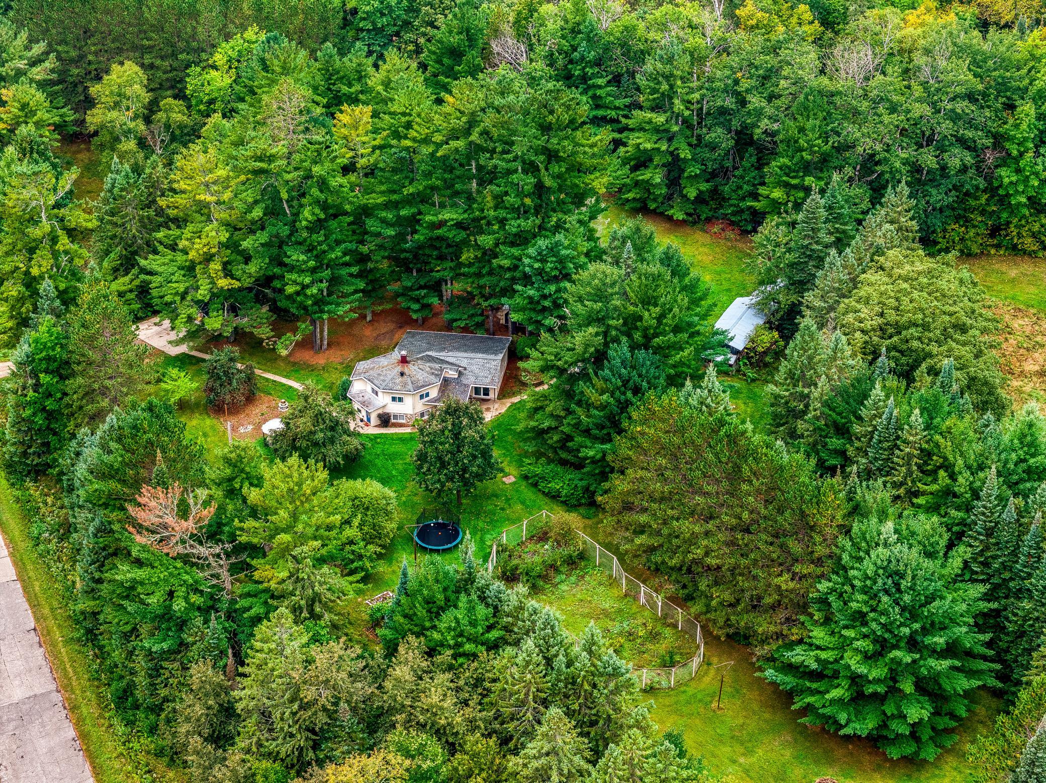 1978 single family home for sale at 11081 Hillcrest Drive NE in Bemidji, MN — 4 bed, 2 bath (photo 56 of 69)