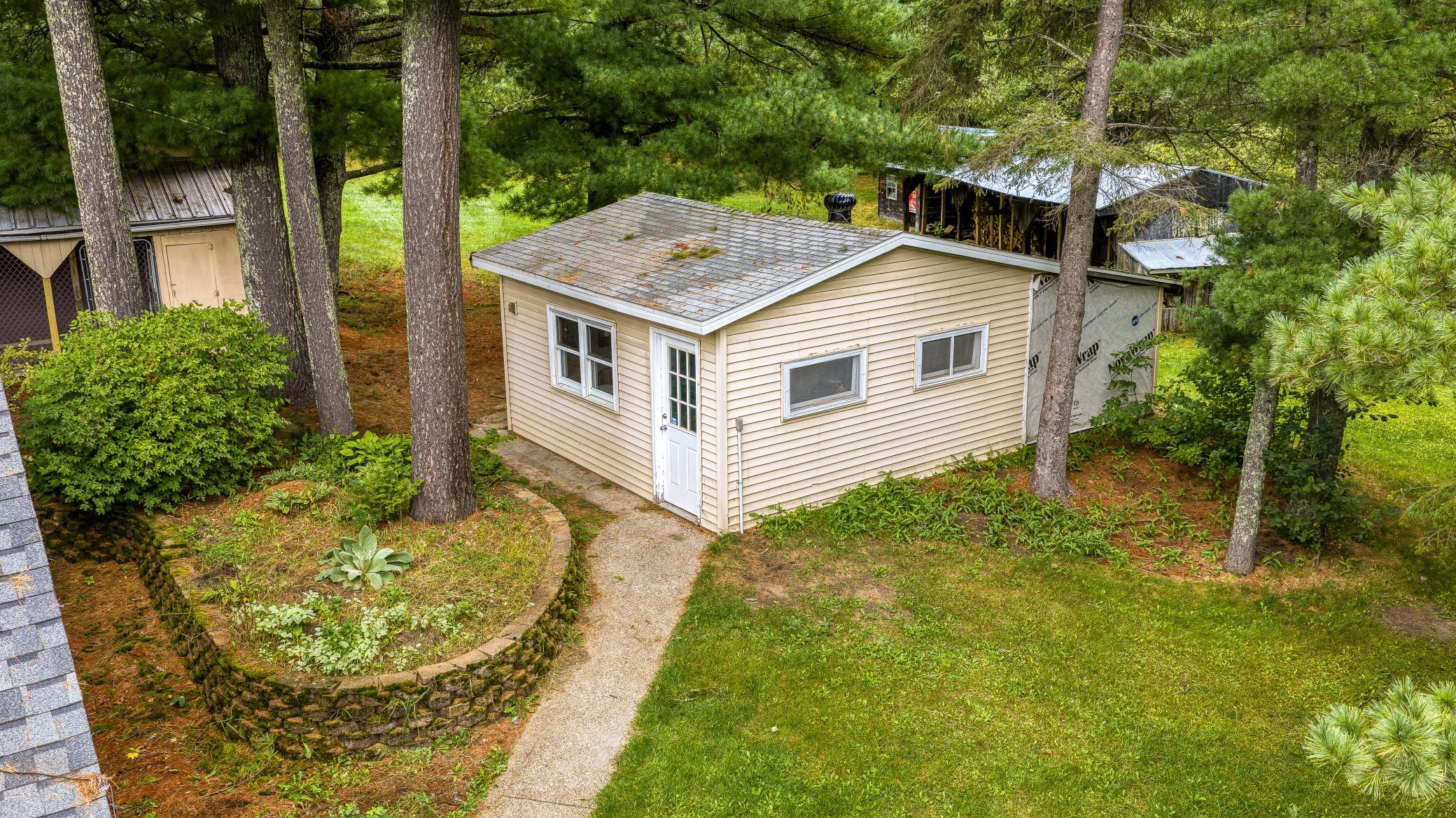 1978 single family home for sale at 11081 Hillcrest Drive NE in Bemidji, MN — 4 bed, 2 bath (photo 60 of 69)