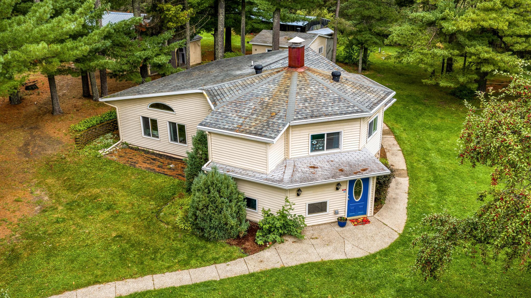 1978 single family home for sale at 11081 Hillcrest Drive NE in Bemidji, MN — 4 bed, 2 bath (photo 66 of 69)
