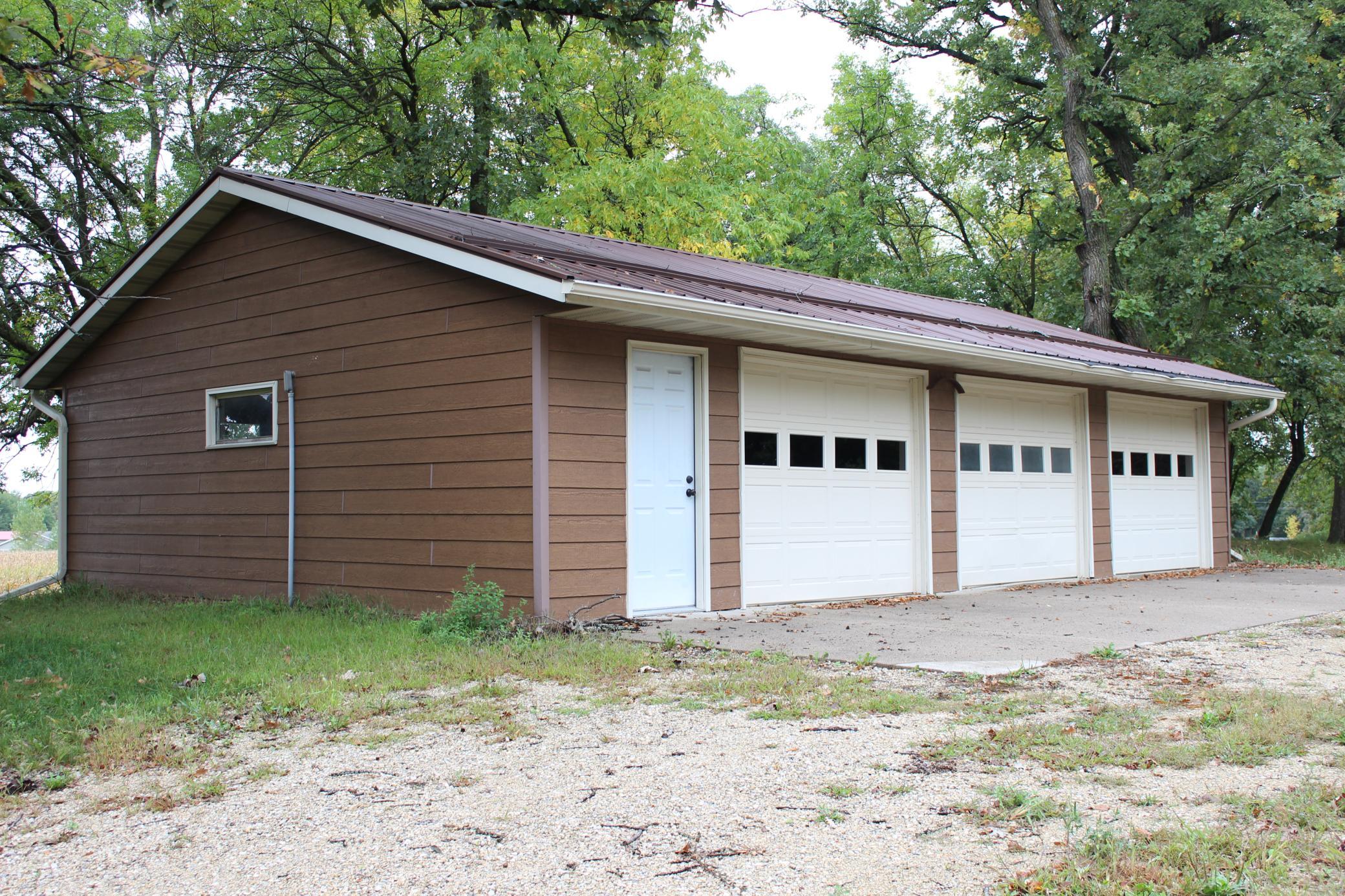 1979 single family home for sale at 6788 39th Avenue NW in Garfield, MN — 3 bed, 1 bath (photo 4 of 8)