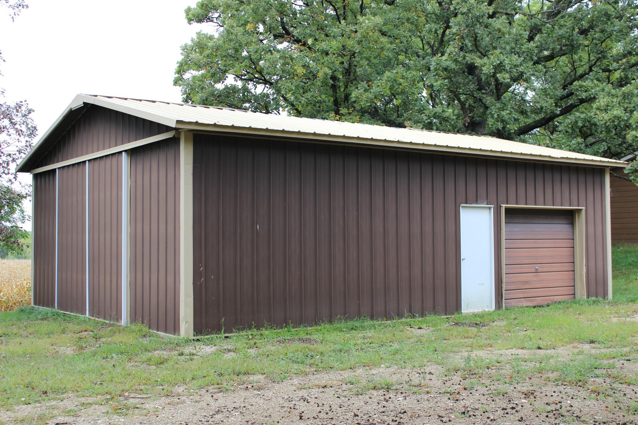 1979 single family home for sale at 6788 39th Avenue NW in Garfield, MN — 3 bed, 1 bath (photo 5 of 8)
