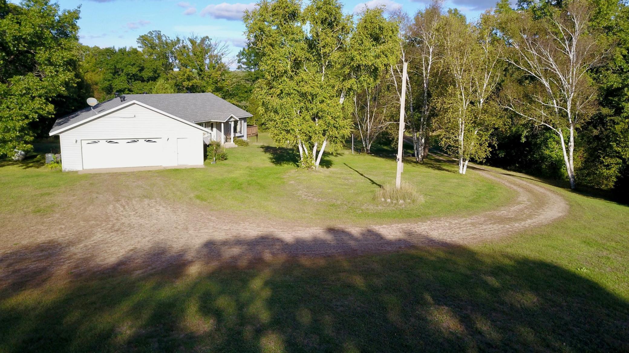 2000 single family home for sale at 28673 325th Avenue in Long Prairie, MN — 3 bed, 3 bath (photo 9 of 38)