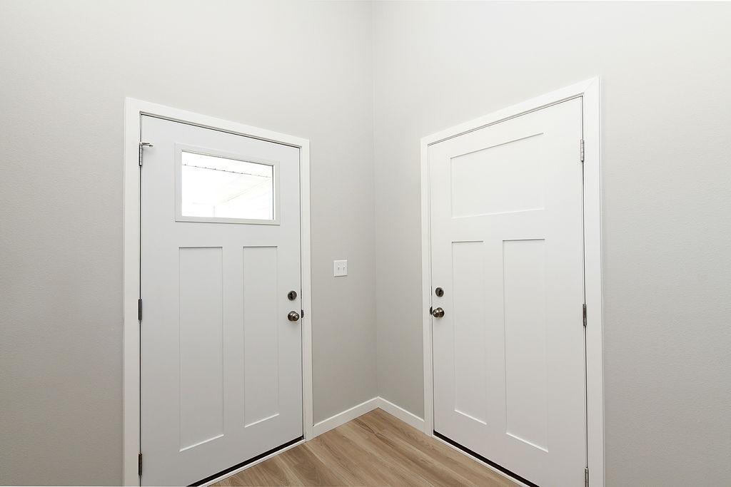2024 single family home for sale at 1143 60th Avenue W in West Fargo, ND — 4 bed, 2 bath (photo 2 of 29)