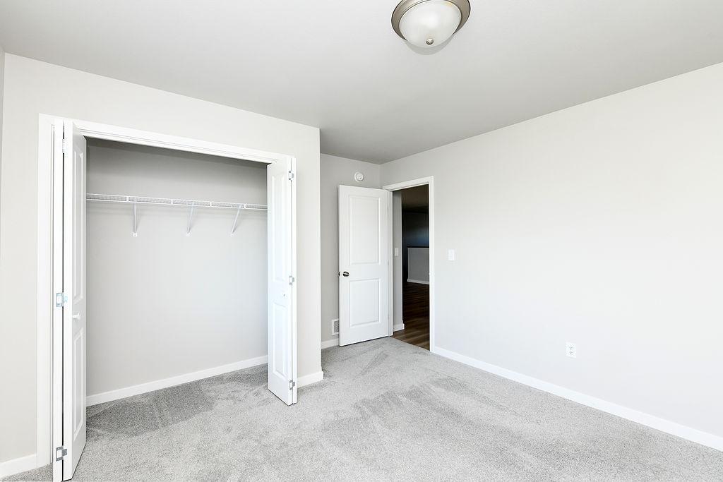 2024 single family home for sale at 1143 60th Avenue W in West Fargo, ND — 4 bed, 2 bath (photo 11 of 29)