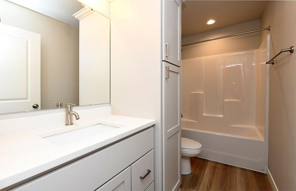 2024 single family home for sale at 1143 60th Avenue W in West Fargo, ND — 4 bed, 2 bath (photo 25 of 29)