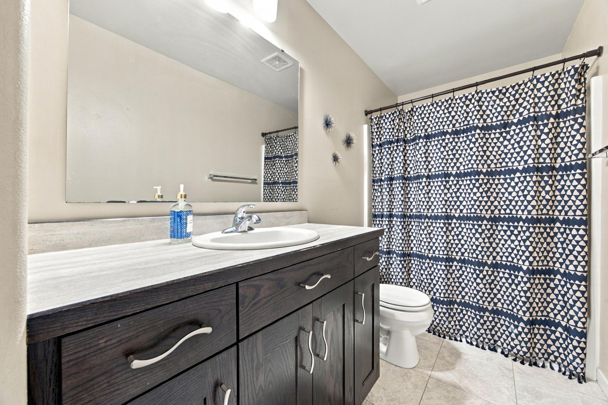 2014 single family home for sale at 5848 56th Avenue S in Fargo, ND — 3 bed, 3 bath (photo 15 of 26)
