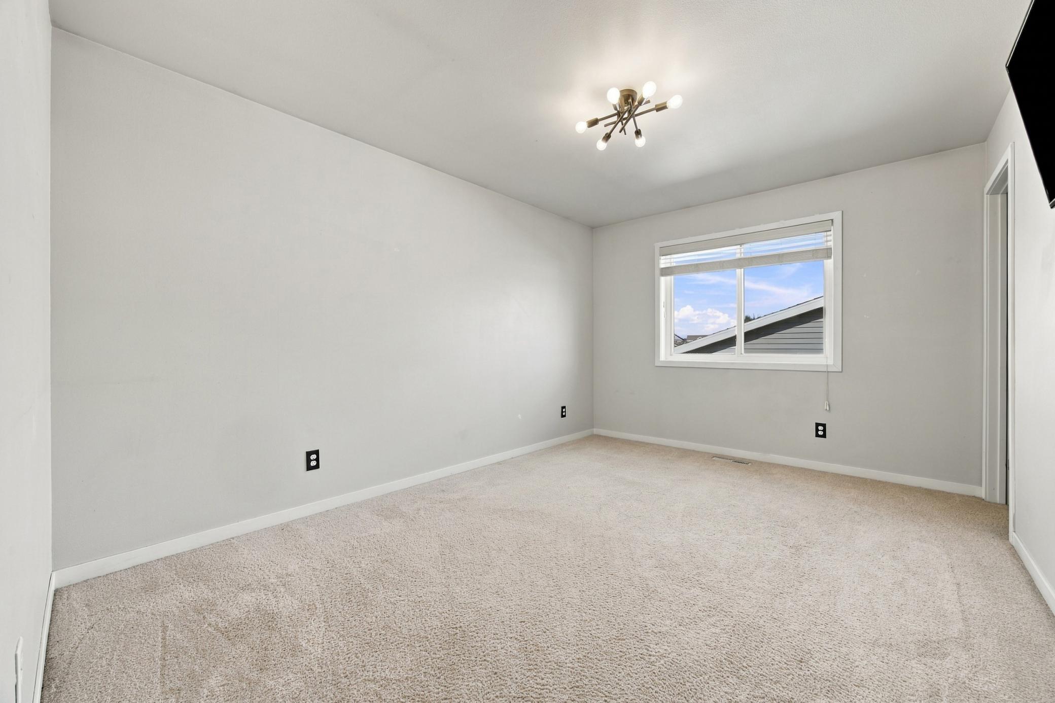 2014 single family home for sale at 5848 56th Avenue S in Fargo, ND — 3 bed, 3 bath (photo 17 of 26)