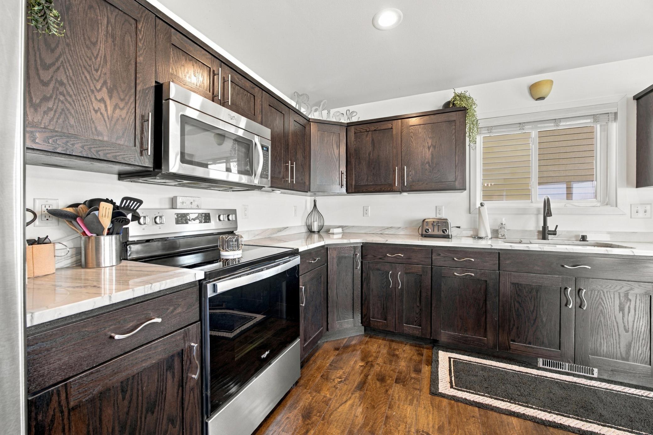 2014 single family home for sale at 5848 56th Avenue S in Fargo, ND — 3 bed, 3 bath (photo 5 of 26)