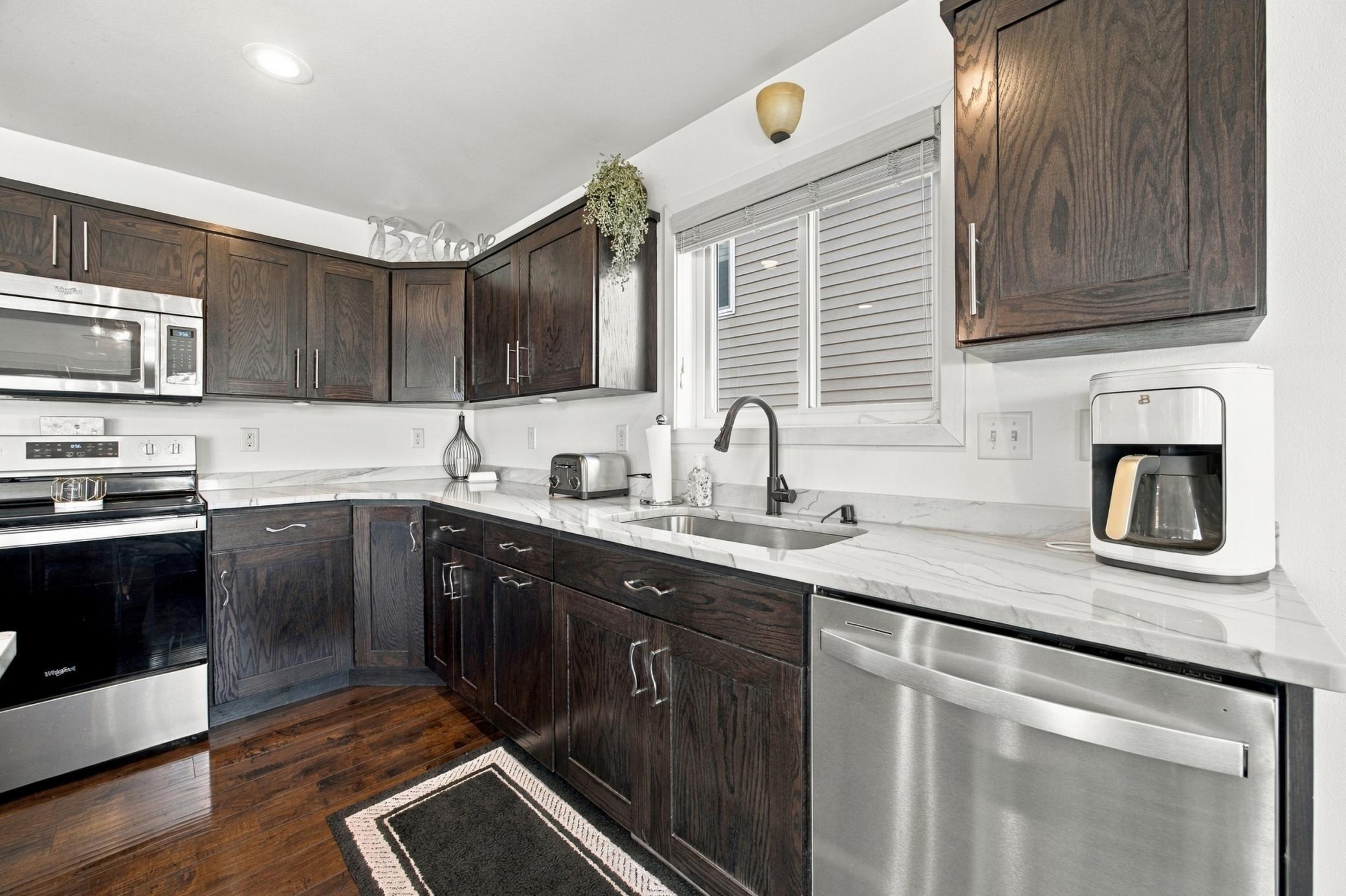 2014 single family home for sale at 5848 56th Avenue S in Fargo, ND — 3 bed, 3 bath (photo 6 of 26)