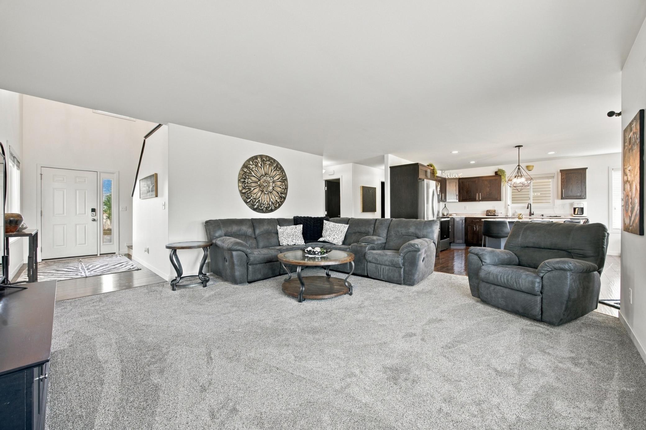 2014 single family home for sale at 5848 56th Avenue S in Fargo, ND — 3 bed, 3 bath (photo 9 of 26)