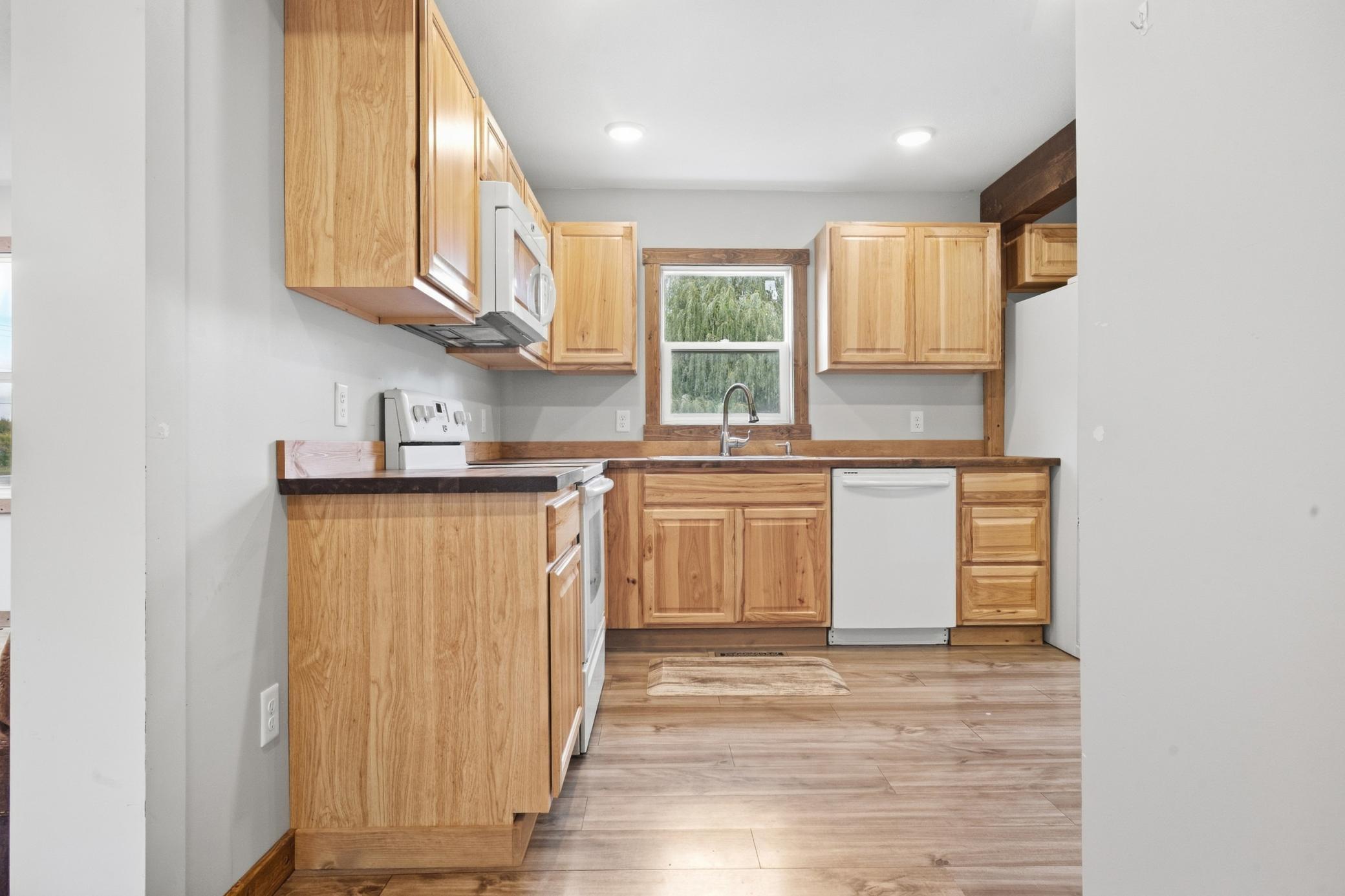 1946 single family home for sale at 909 4th Street SE in Aitkin, MN — 2 bed, 1 bath (photo 16 of 26)