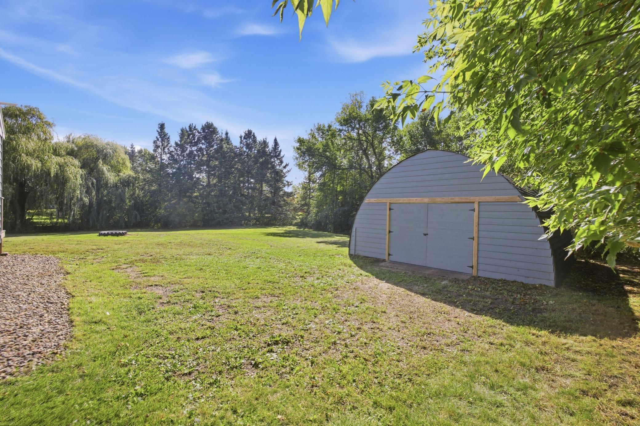 1946 single family home for sale at 909 4th Street SE in Aitkin, MN — 2 bed, 1 bath (photo 3 of 26)