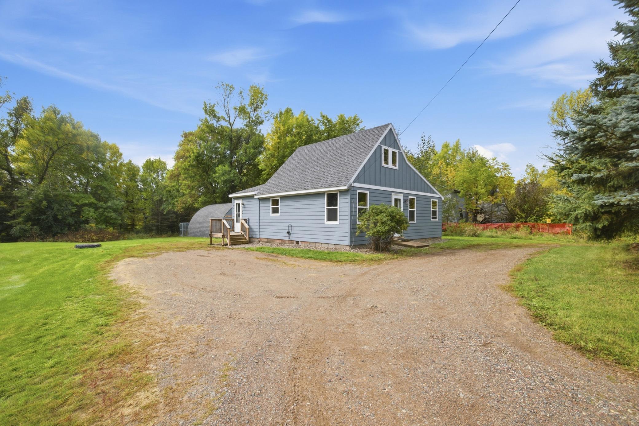 1946 single family home for sale at 909 4th Street SE in Aitkin, MN — 2 bed, 1 bath (photo 6 of 26)