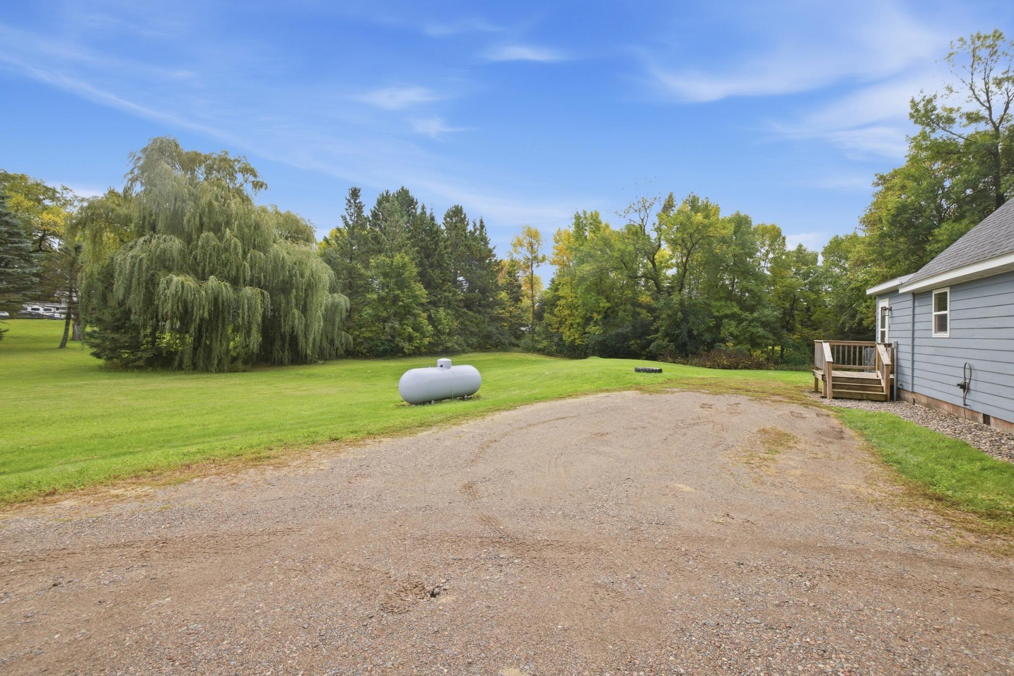 1946 single family home for sale at 909 4th Street SE in Aitkin, MN — 2 bed, 1 bath (photo 7 of 26)