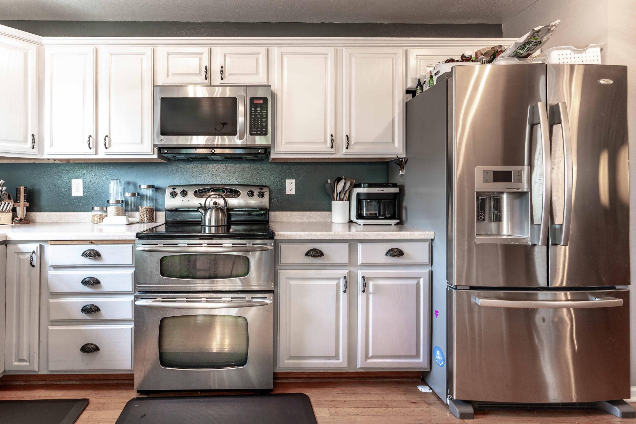 2002 single family home for sale at 1105 Madisson Street in Alexandria, MN — 4 bed, 3 bath (photo 11 of 53)