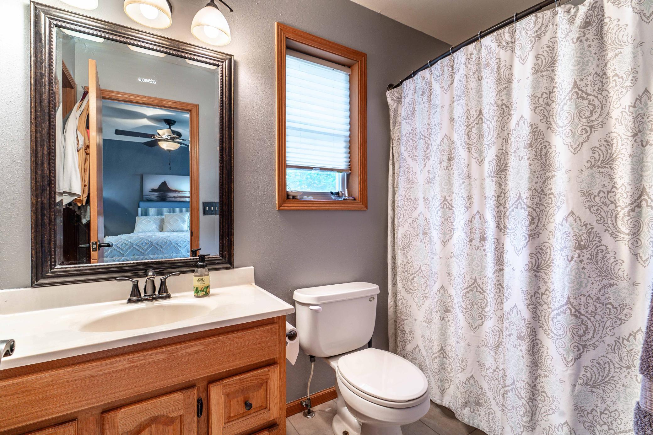 2002 single family home for sale at 1105 Madisson Street in Alexandria, MN — 4 bed, 3 bath (photo 19 of 53)