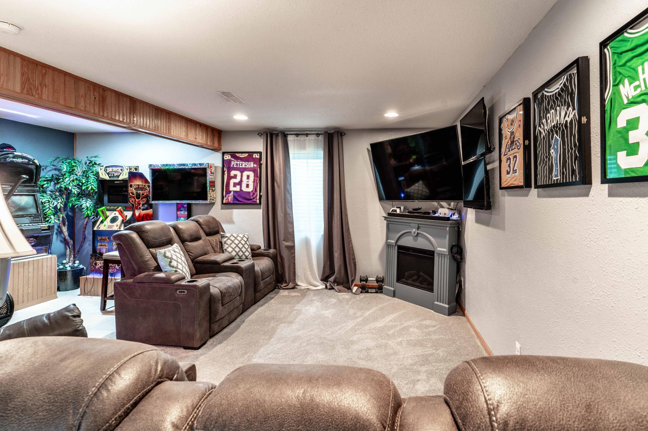 2002 single family home for sale at 1105 Madisson Street in Alexandria, MN — 4 bed, 3 bath (photo 30 of 53)