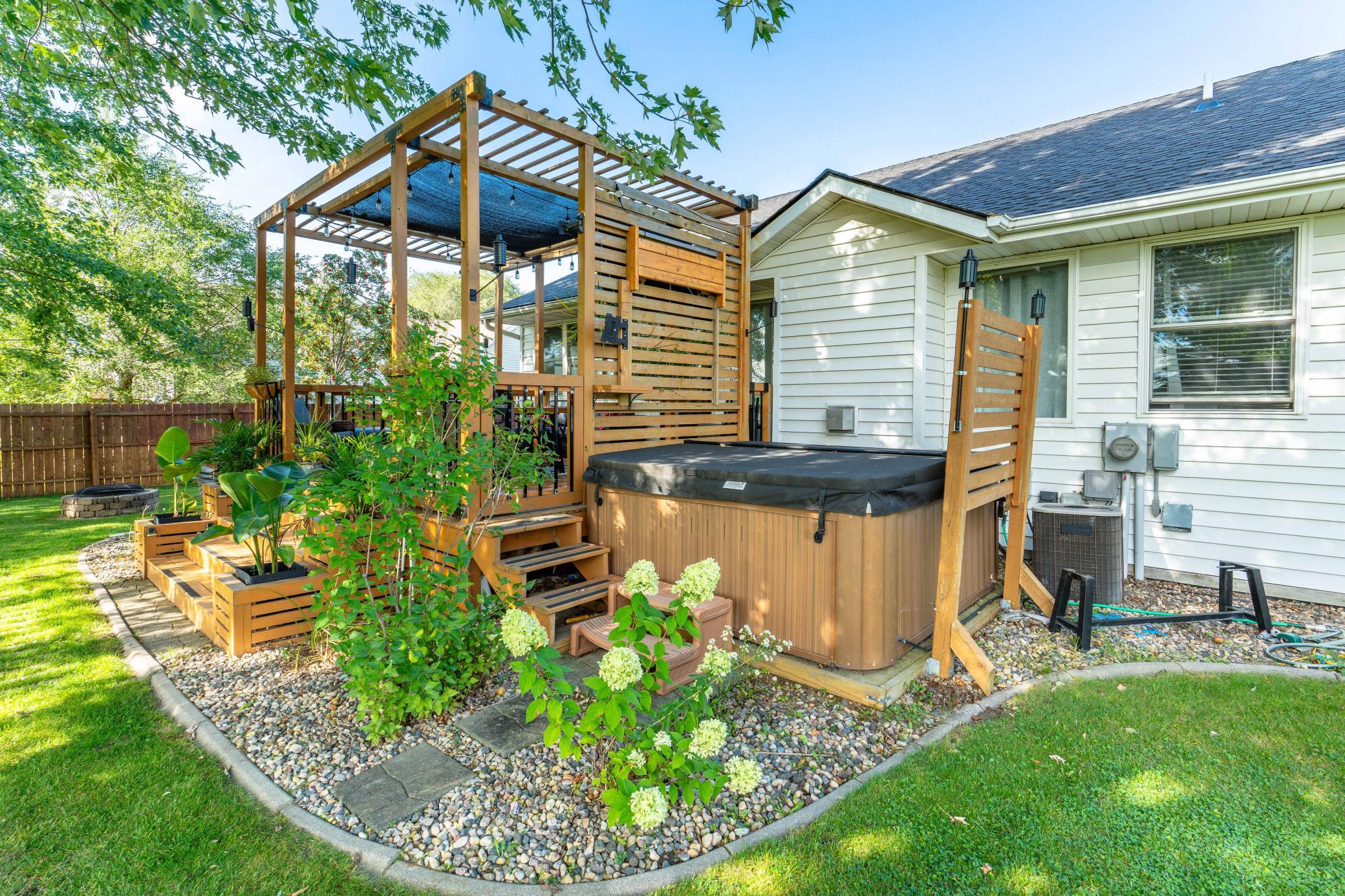 2002 single family home for sale at 1105 Madisson Street in Alexandria, MN — 4 bed, 3 bath (photo 42 of 53)
