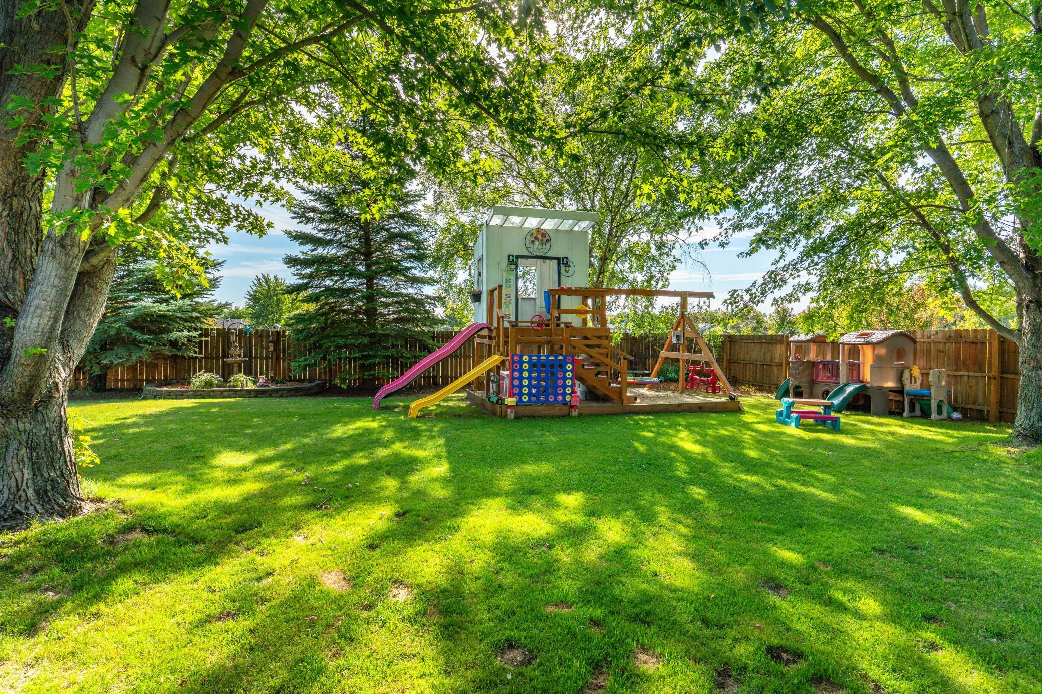 2002 single family home for sale at 1105 Madisson Street in Alexandria, MN — 4 bed, 3 bath (photo 43 of 53)