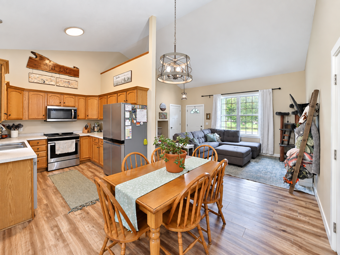 2002 single family home for sale at 110 Ironwood Avenue W in Pillager, MN — 3 bed, 2 bath (photo 7 of 31)