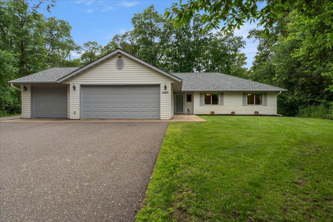 2004 single family home for sale at 33897 Dancing Bear Drive in Crosslake, MN — 3 bed, 3 bath (photo 3 of 61)