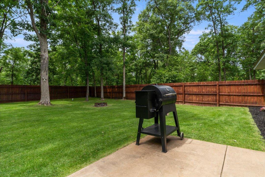 2004 single family home for sale at 33897 Dancing Bear Drive in Crosslake, MN — 3 bed, 3 bath (photo 53 of 61)