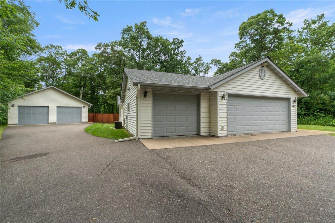 2004 single family home for sale at 33897 Dancing Bear Drive in Crosslake, MN — 3 bed, 3 bath (photo 10 of 61)