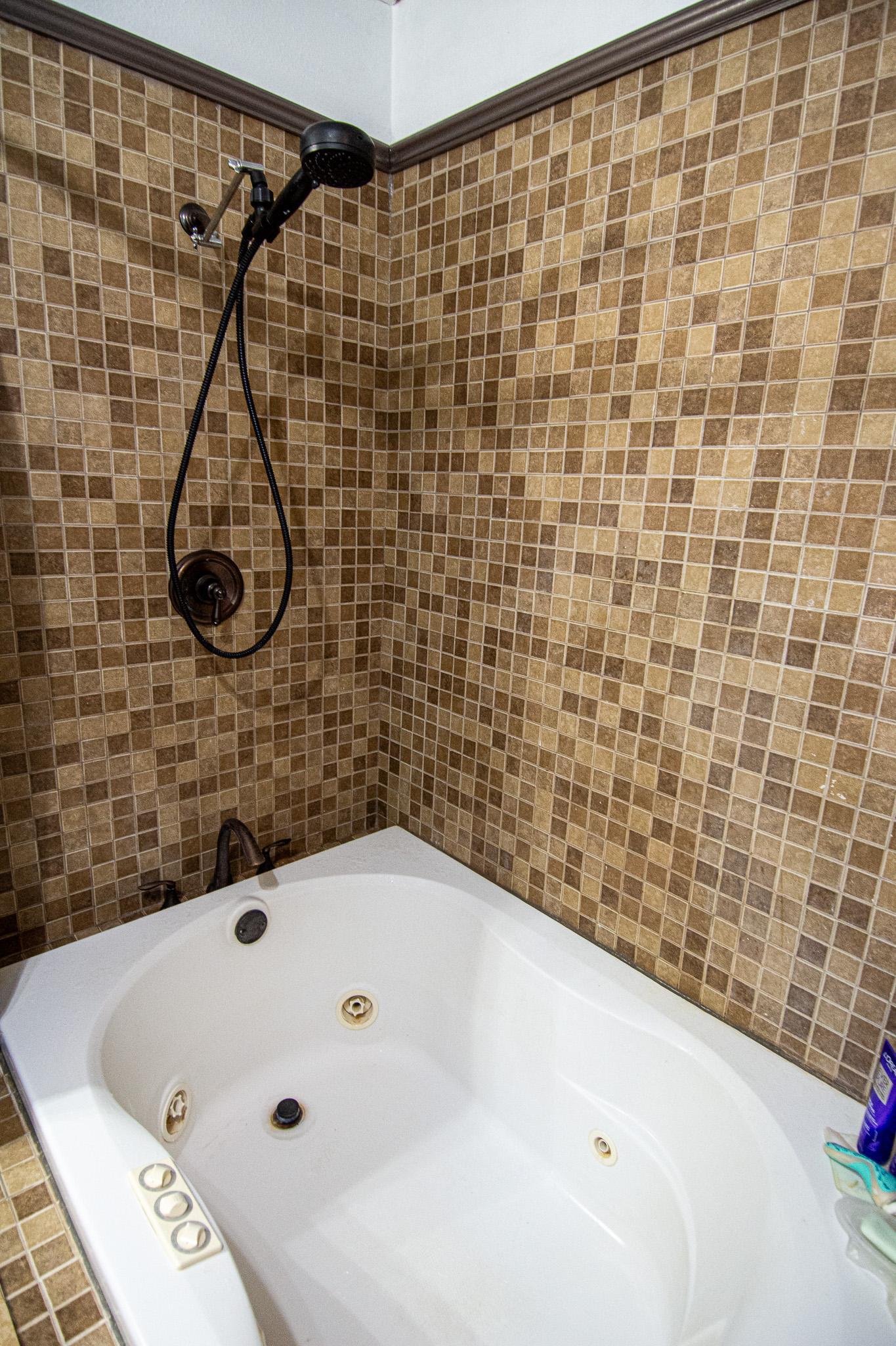 1905 single family home for sale at 202 Melgaard Street in Viking, MN — 2 bed, 2 bath (photo 26 of 52)
