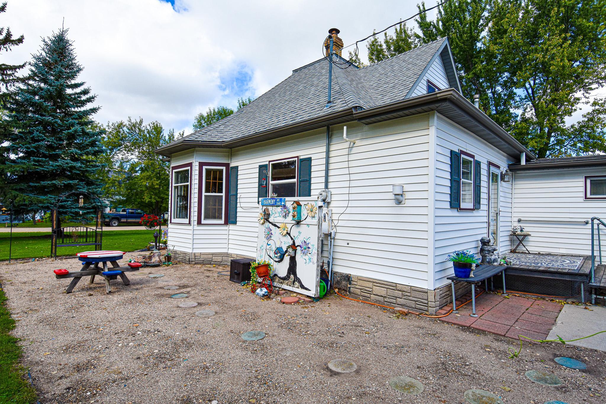 1905 single family home for sale at 202 Melgaard Street in Viking, MN — 2 bed, 2 bath (photo 41 of 52)