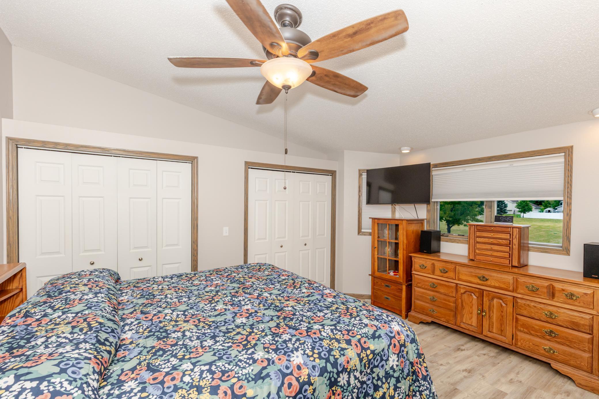 1995 townhouse for sale at 3230 35th Avenue S in Fargo, ND — 4 bed, 3 bath (photo 16 of 56)