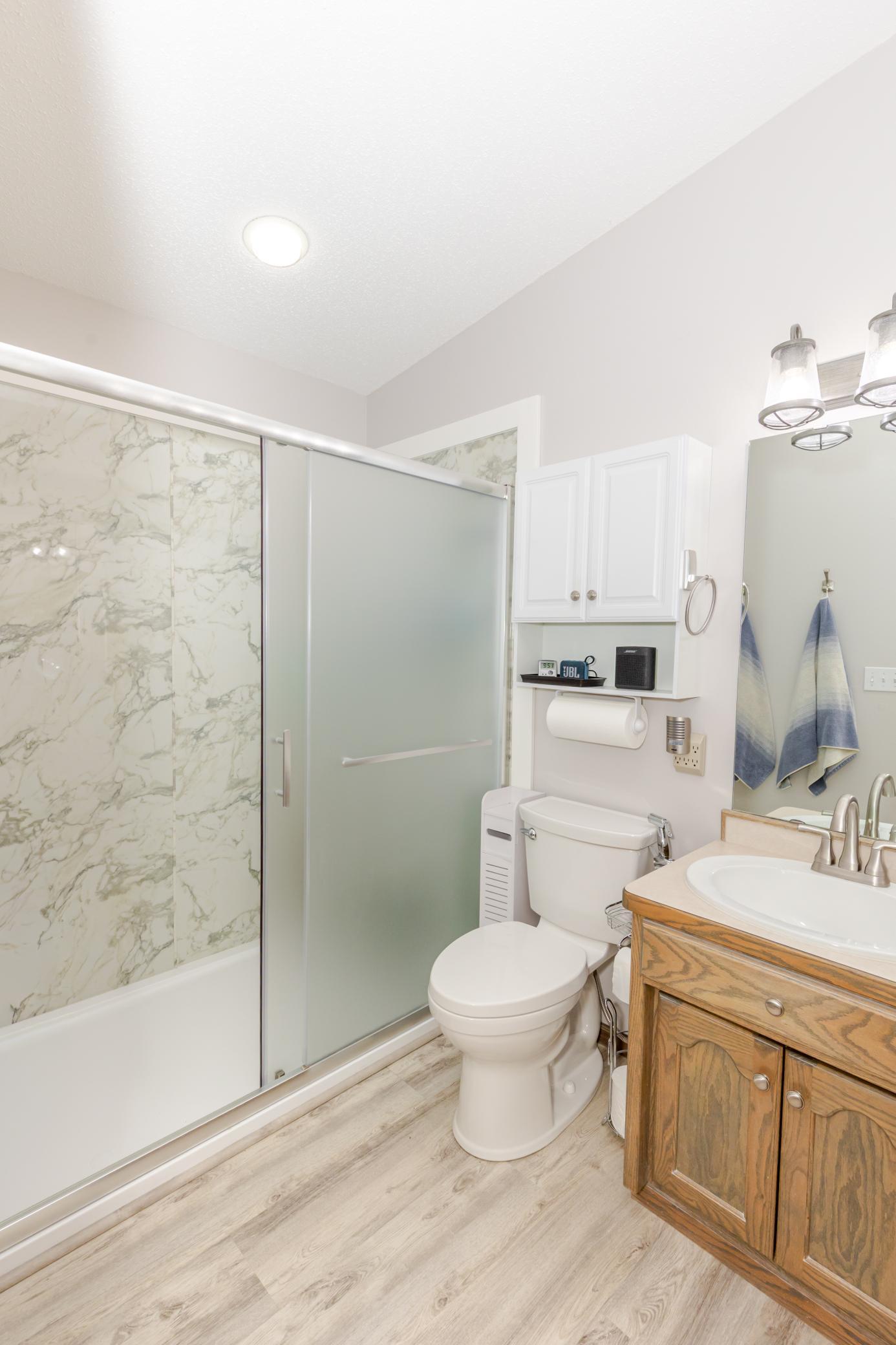 1995 townhouse for sale at 3230 35th Avenue S in Fargo, ND — 4 bed, 3 bath (photo 20 of 56)