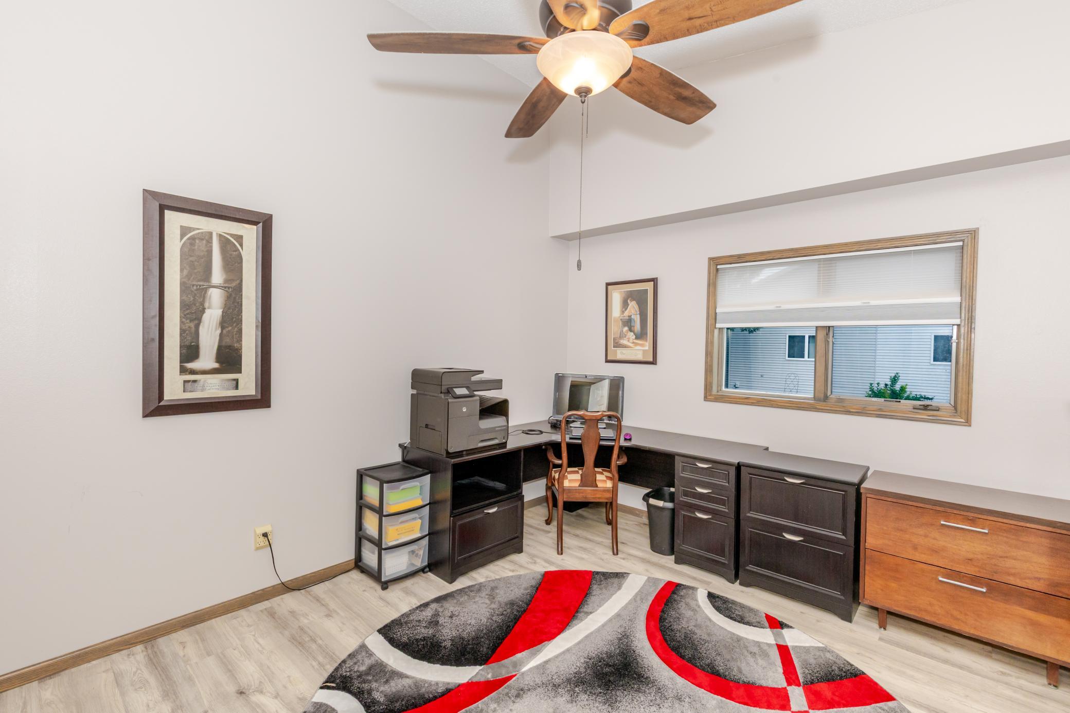 1995 townhouse for sale at 3230 35th Avenue S in Fargo, ND — 4 bed, 3 bath (photo 23 of 56)