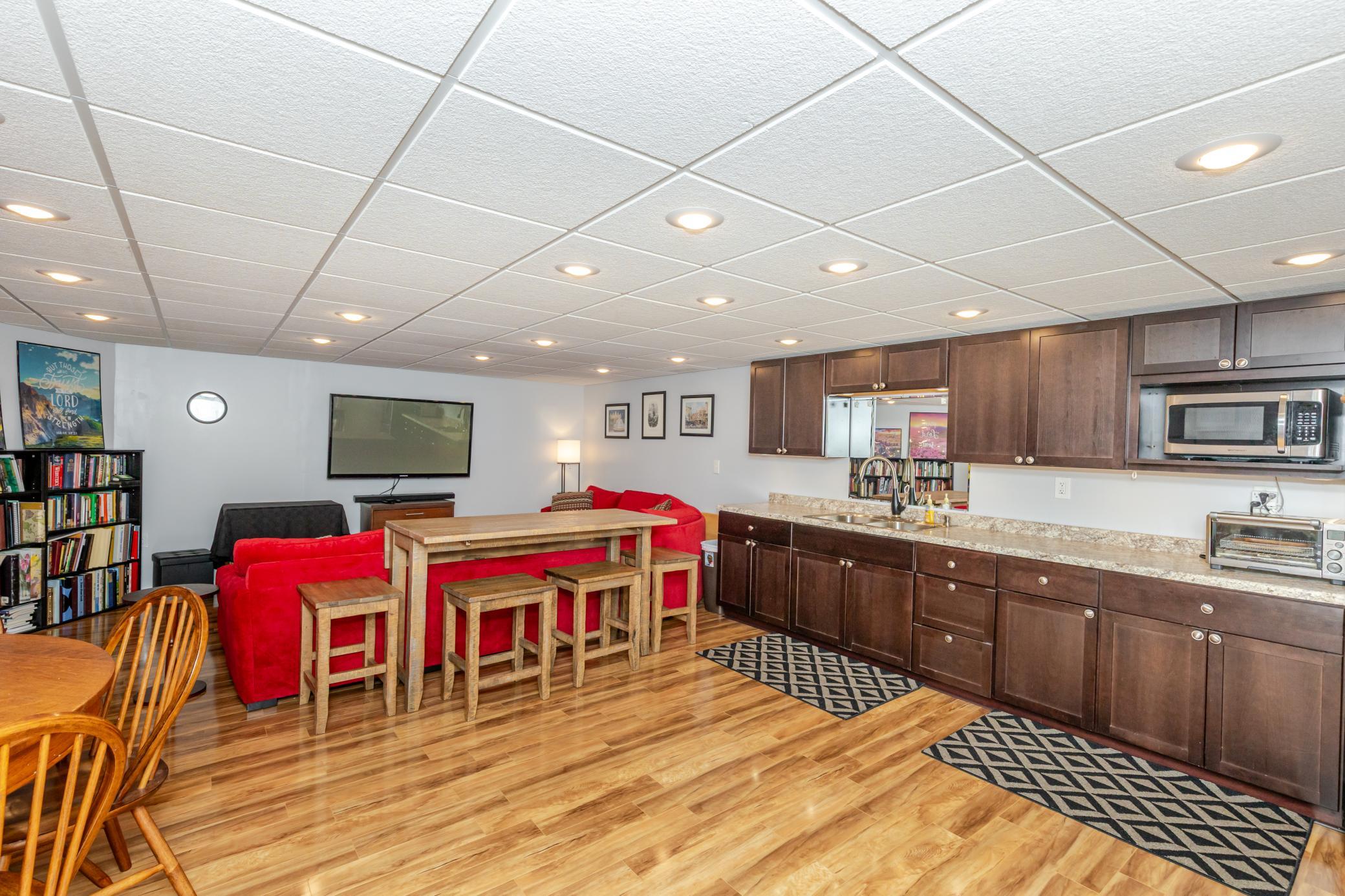 1995 townhouse for sale at 3230 35th Avenue S in Fargo, ND — 4 bed, 3 bath (photo 30 of 56)