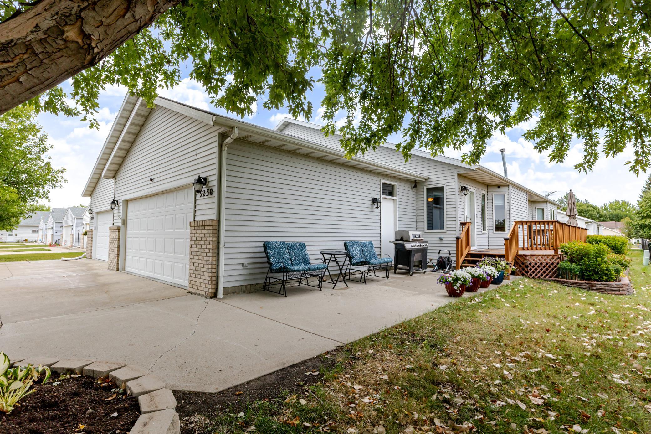 1995 townhouse for sale at 3230 35th Avenue S in Fargo, ND — 4 bed, 3 bath (photo 48 of 56)