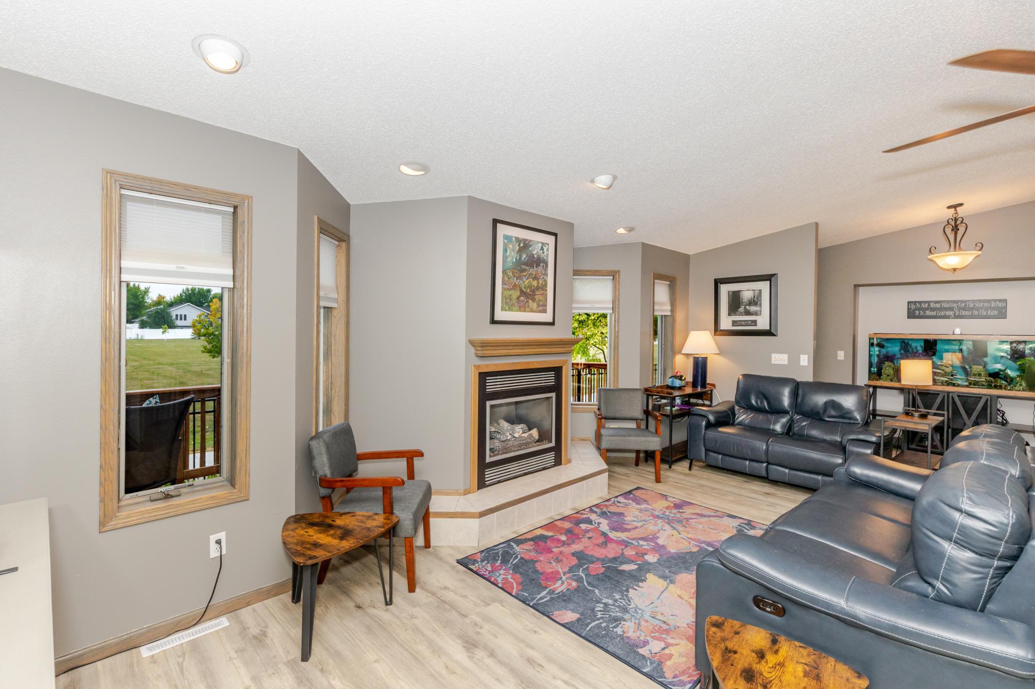 1995 townhouse for sale at 3230 35th Avenue S in Fargo, ND — 4 bed, 3 bath (photo 8 of 56)