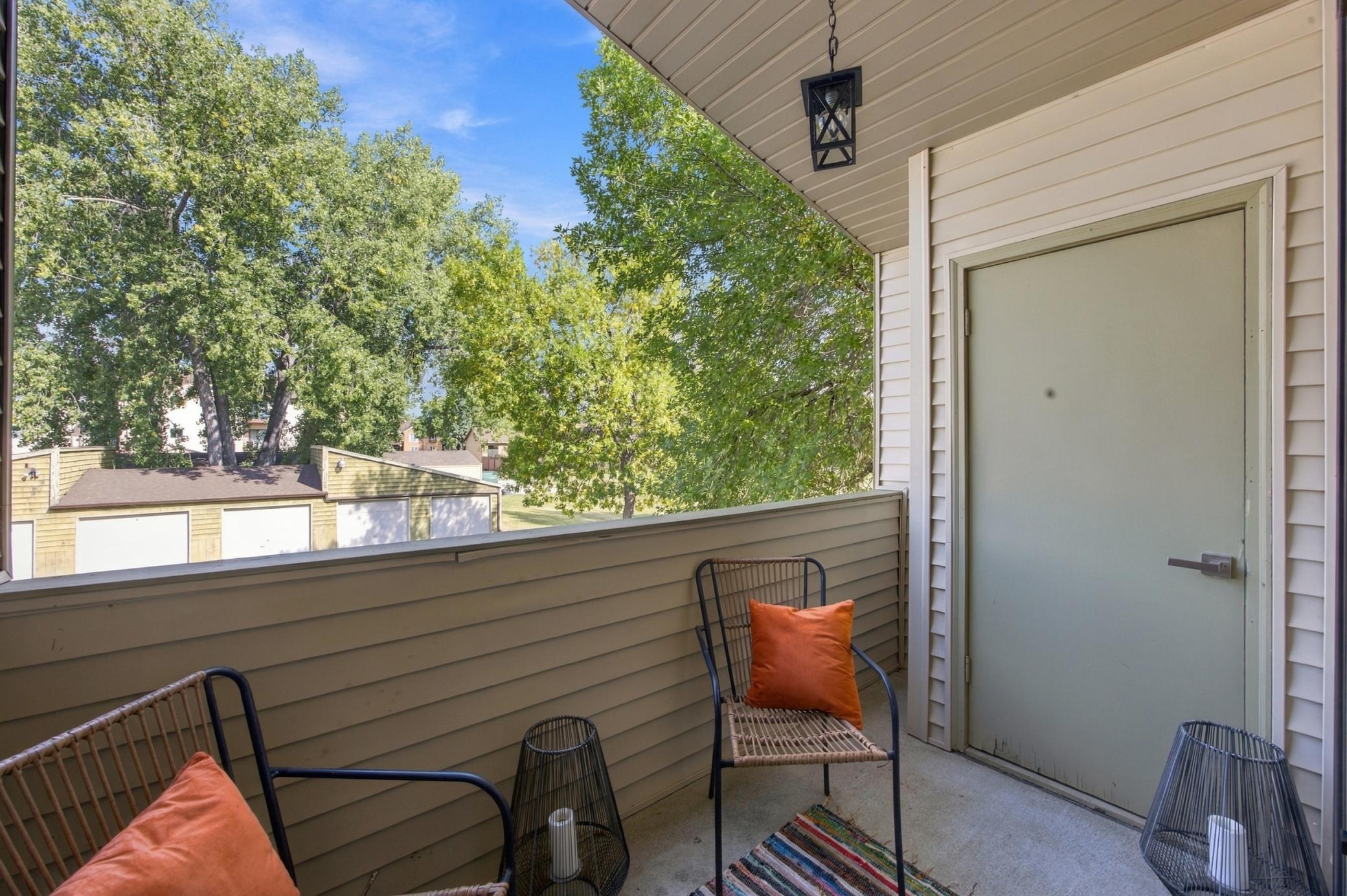1977 condo for sale at 3237 17th Avenue S, Unit 204 in Fargo, ND — 2 bed, 2 bath (photo 21 of 32)