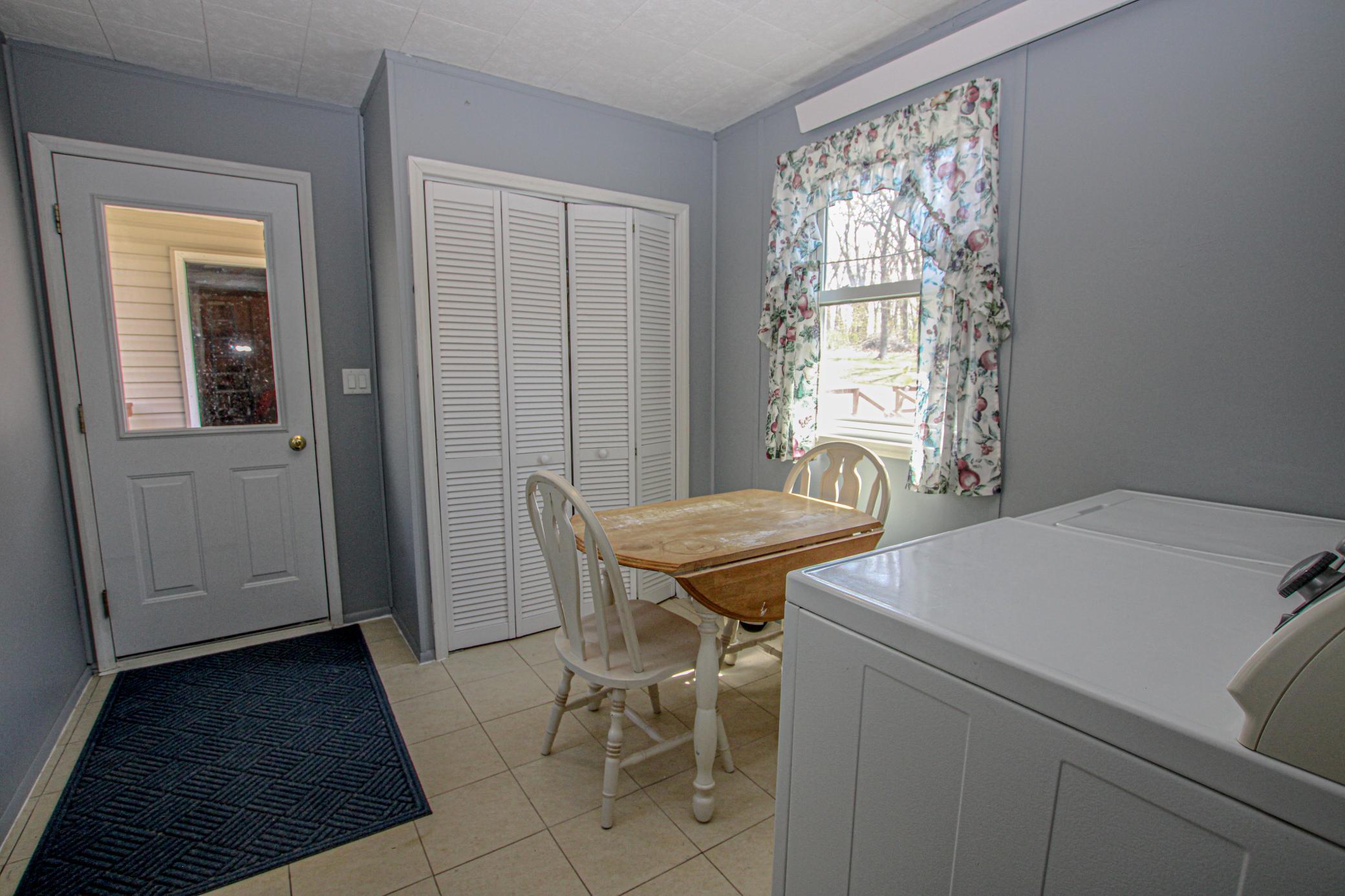 2002 single family home for sale at 27935 426th Avenue in Battle Lake, MN — 2 bed, 3 bath (photo 12 of 46)
