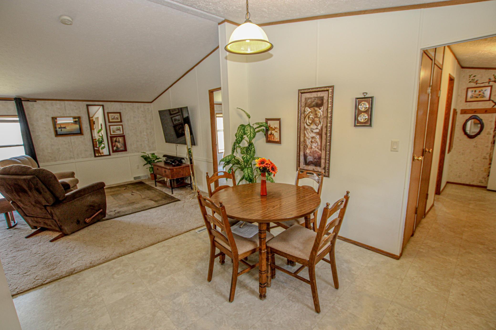 2002 single family home for sale at 27935 426th Avenue in Battle Lake, MN — 2 bed, 3 bath (photo 16 of 46)