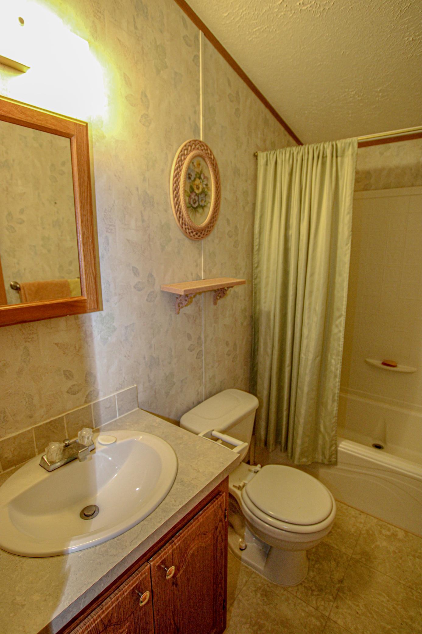 2002 single family home for sale at 27935 426th Avenue in Battle Lake, MN — 2 bed, 3 bath (photo 28 of 46)