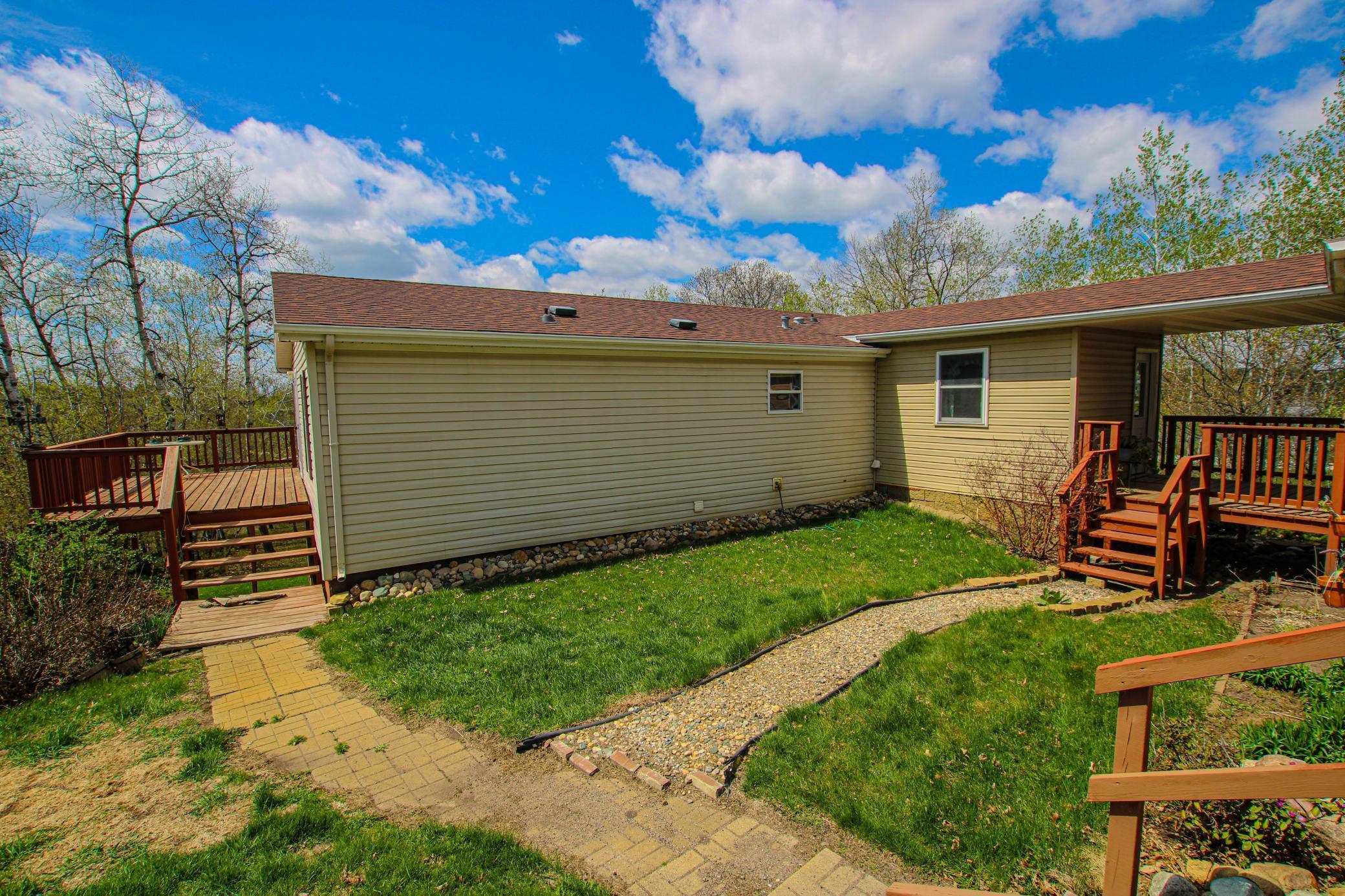 2002 single family home for sale at 27935 426th Avenue in Battle Lake, MN — 2 bed, 3 bath (photo 4 of 46)
