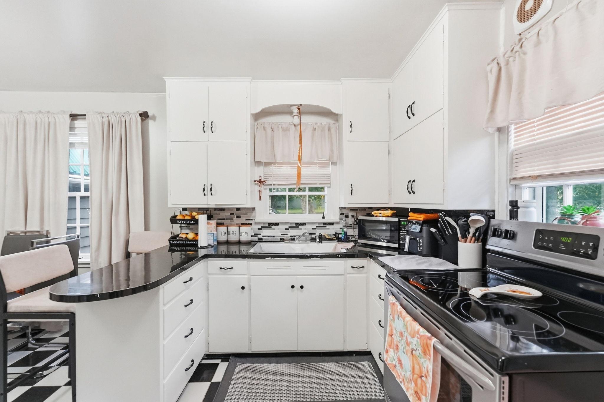 1945 single family home for sale at 115 Todd Street S in Long Prairie, MN — 3 bed, 1 bath (photo 6 of 25)