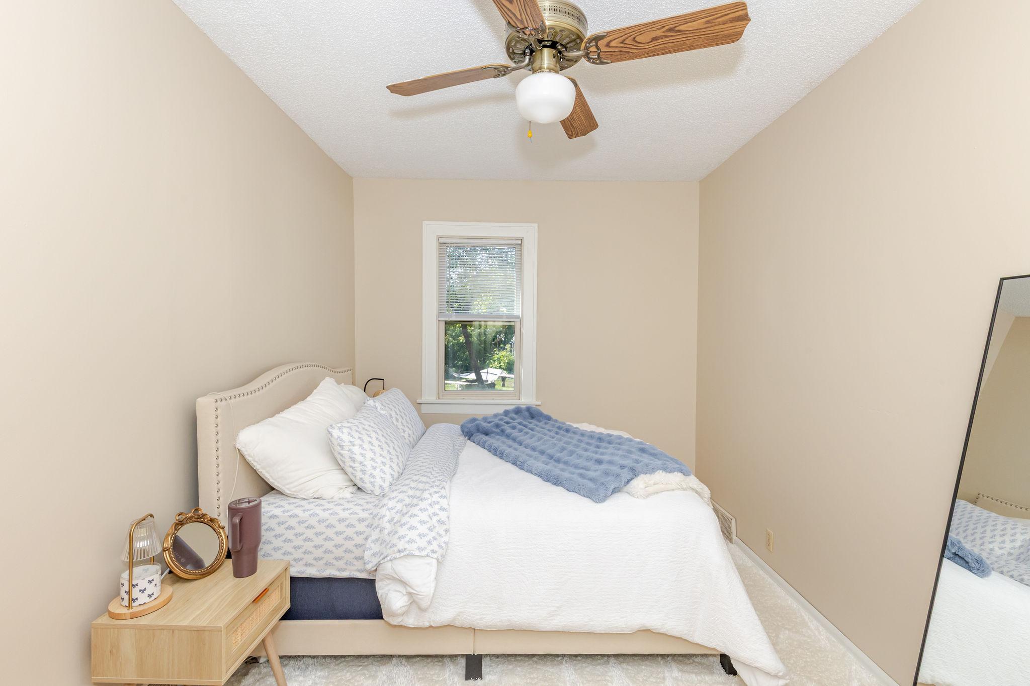 1946 single family home for sale at 1638 9th Street N in Fargo, ND — 5 bed, 2 bath (photo 12 of 41)