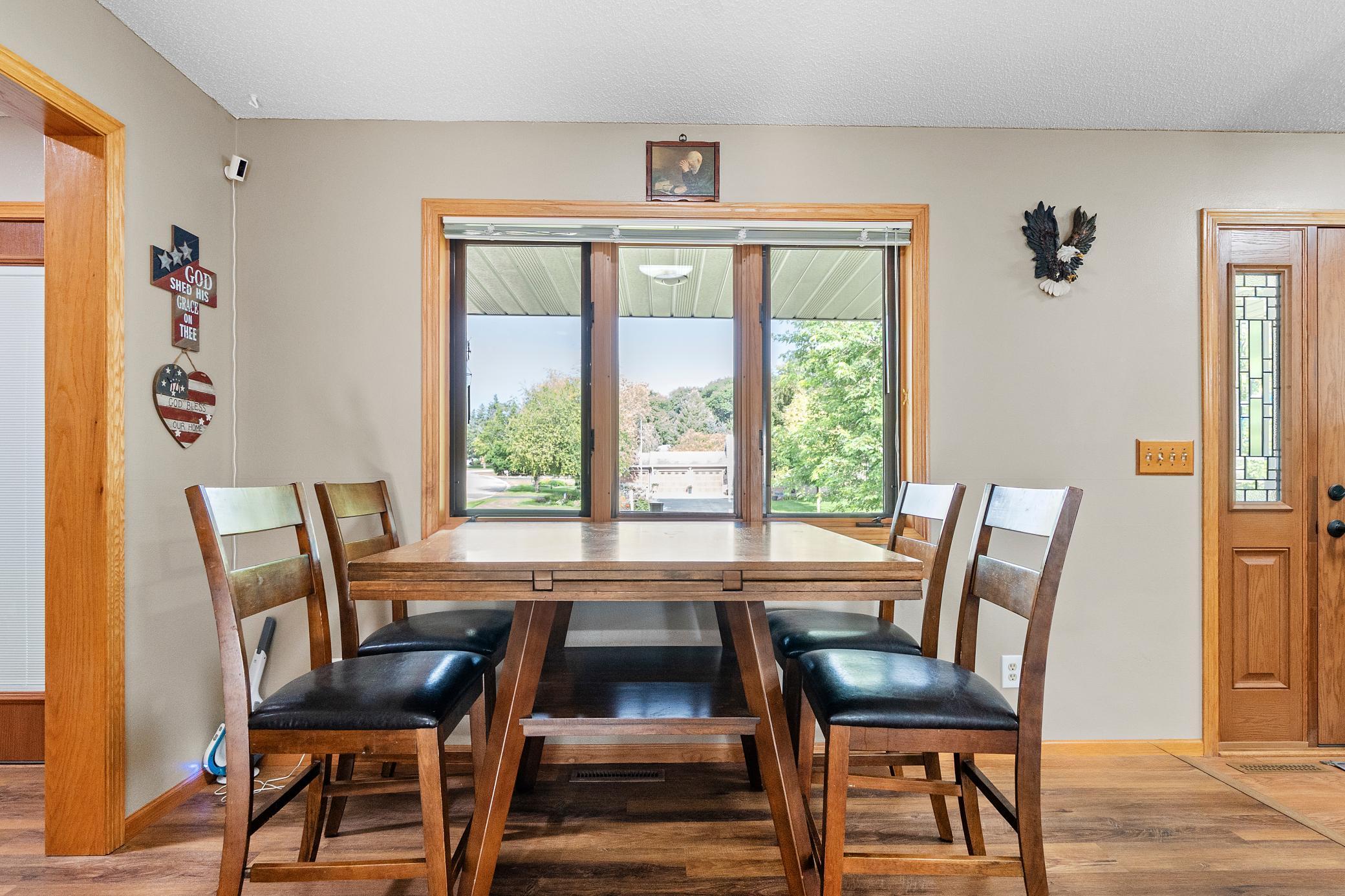 1996 single family home for sale at 901 Geneva Drive in Alexandria, MN — 4 bed, 3 bath (photo 23 of 67)