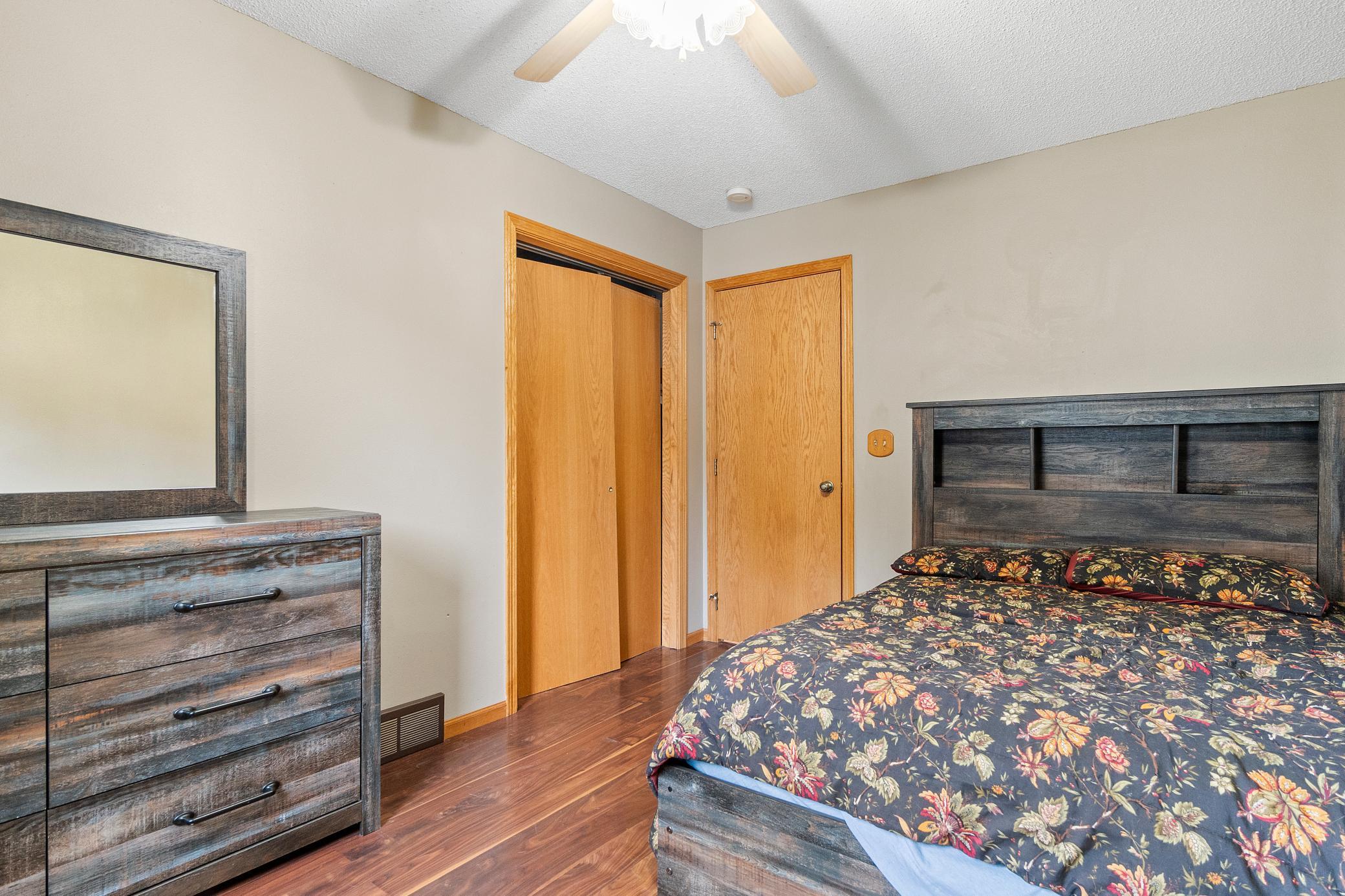 1996 single family home for sale at 901 Geneva Drive in Alexandria, MN — 4 bed, 3 bath (photo 26 of 67)