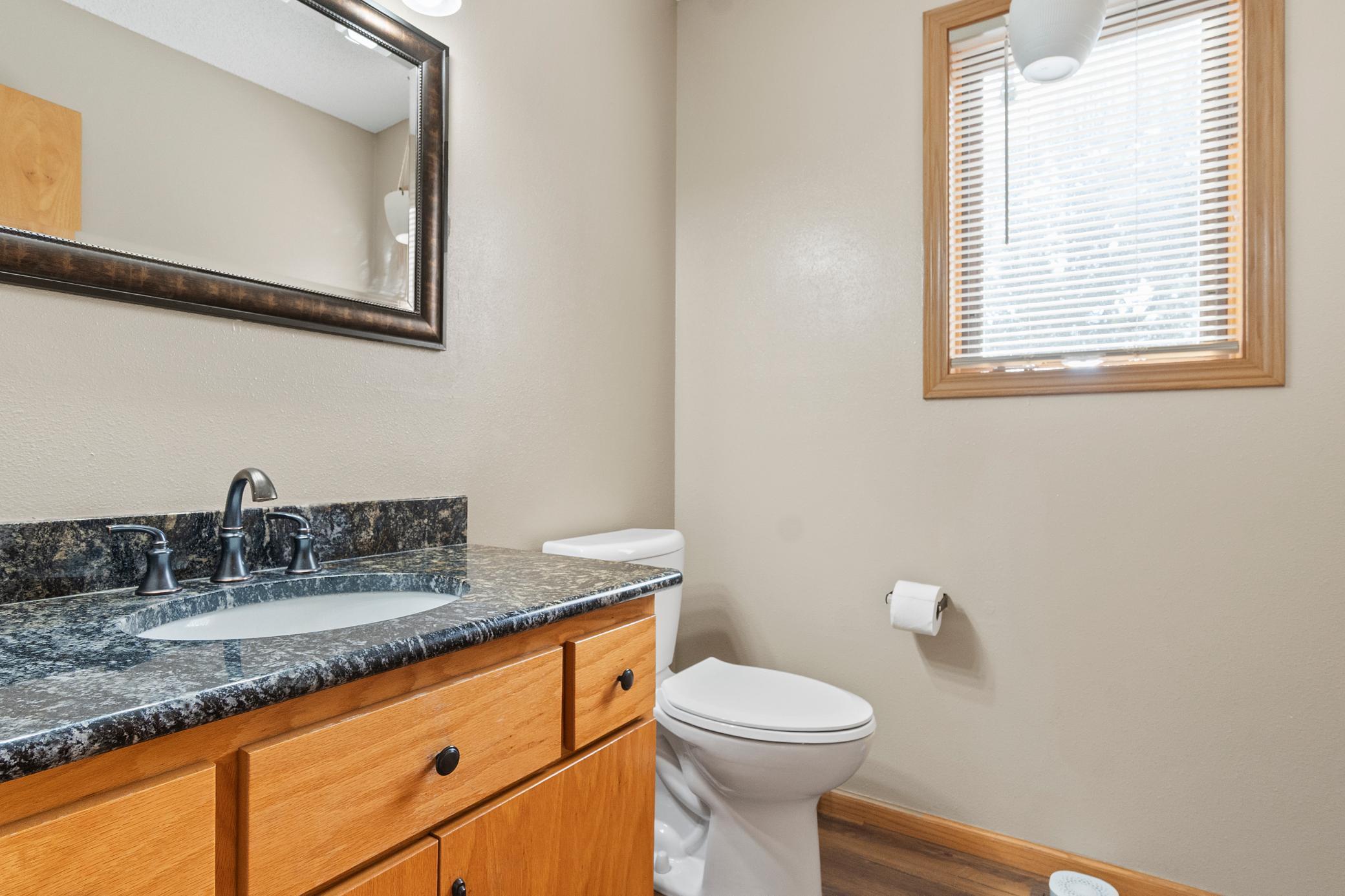1996 single family home for sale at 901 Geneva Drive in Alexandria, MN — 4 bed, 3 bath (photo 33 of 67)