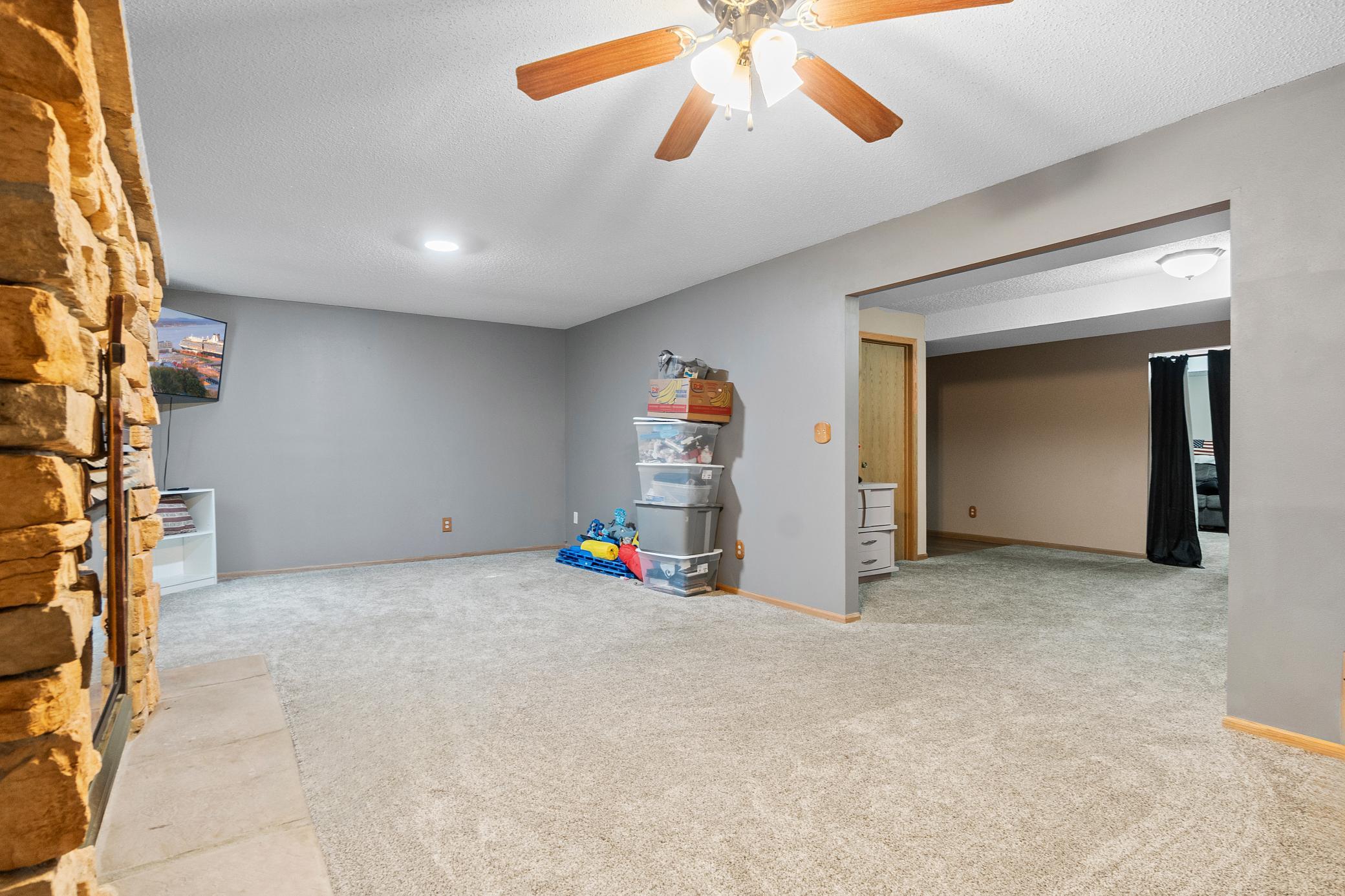 1996 single family home for sale at 901 Geneva Drive in Alexandria, MN — 4 bed, 3 bath (photo 37 of 67)