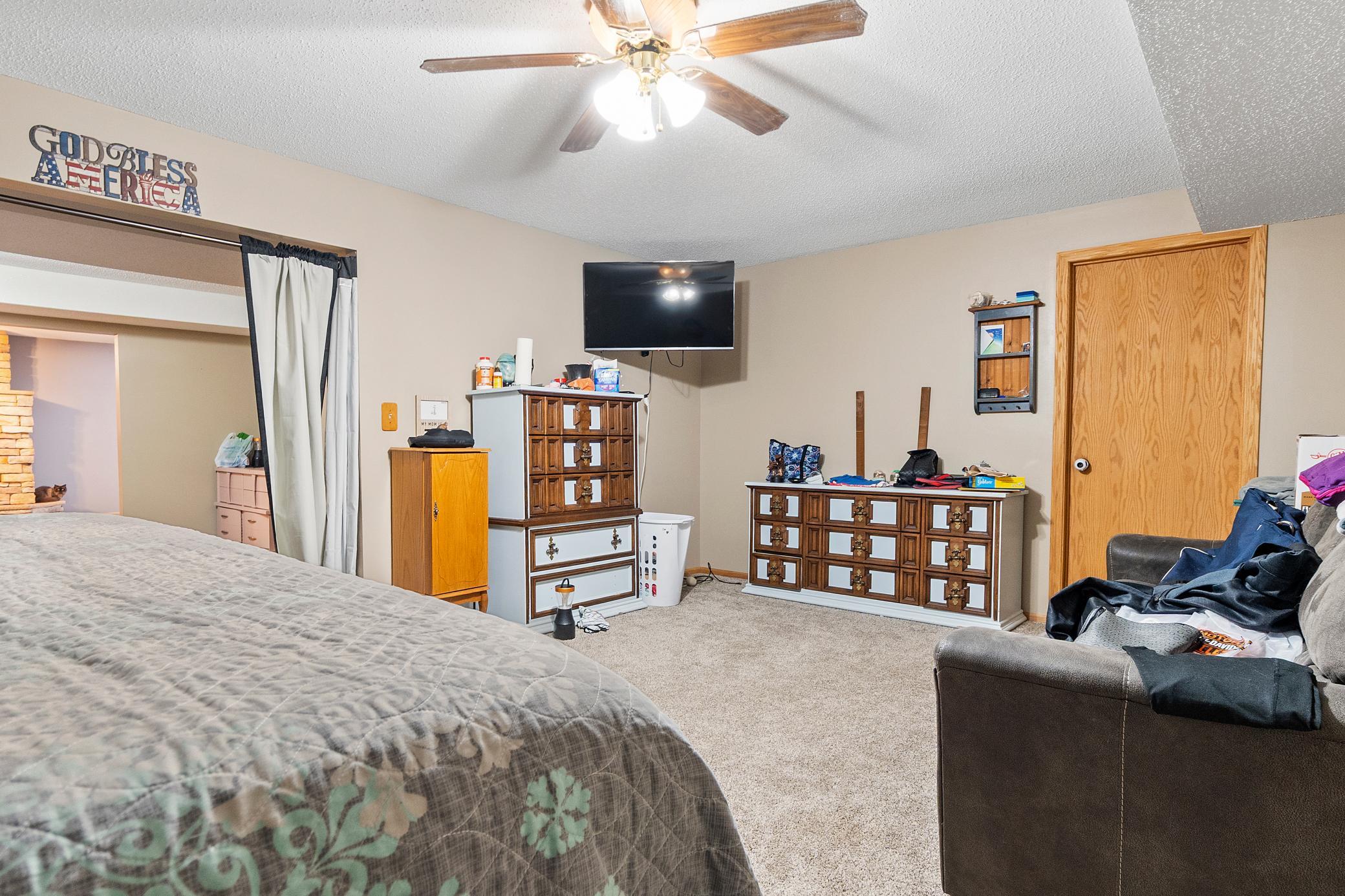 1996 single family home for sale at 901 Geneva Drive in Alexandria, MN — 4 bed, 3 bath (photo 42 of 67)