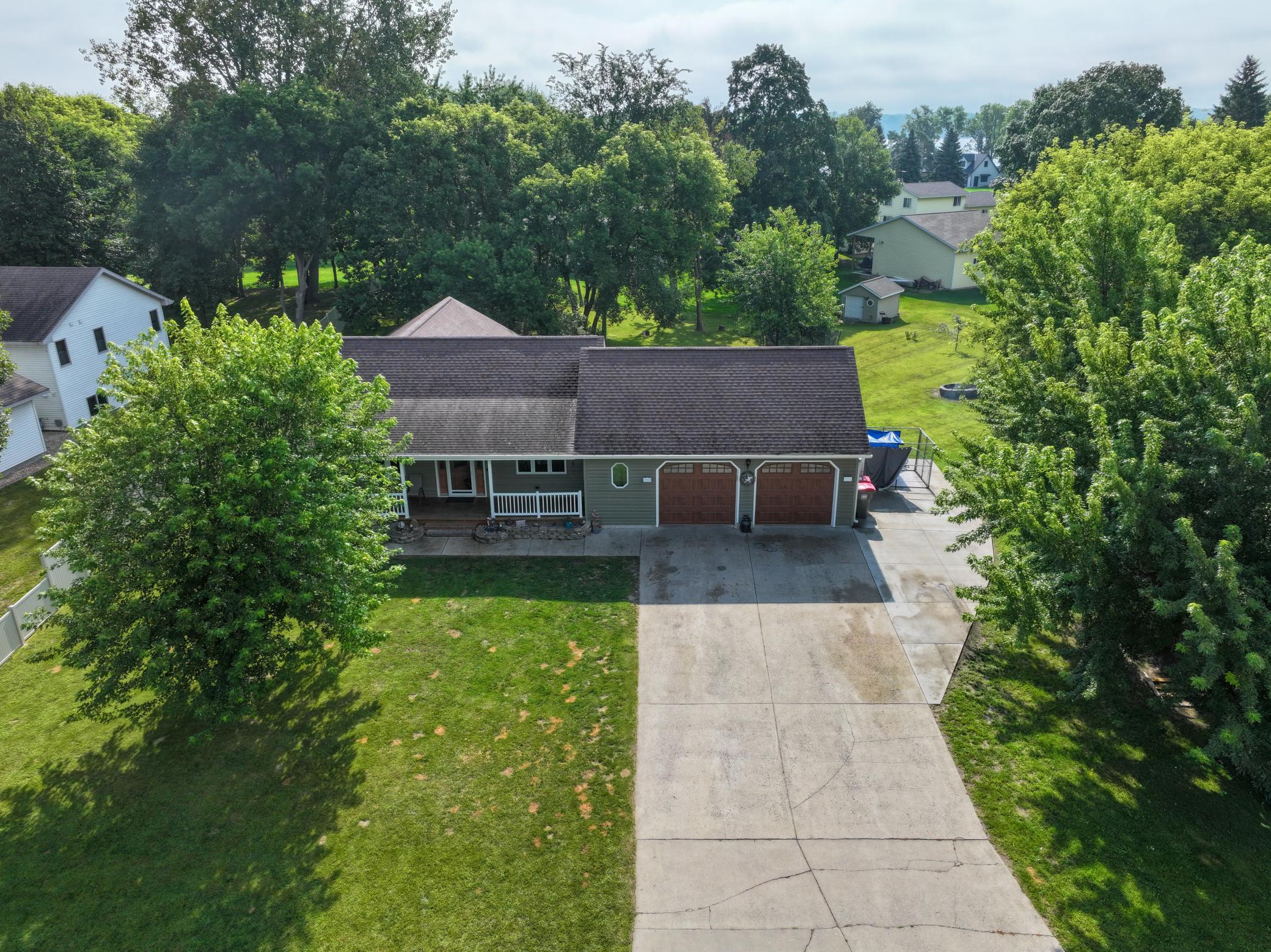 1996 single family home for sale at 901 Geneva Drive in Alexandria, MN — 4 bed, 3 bath (photo 47 of 67)
