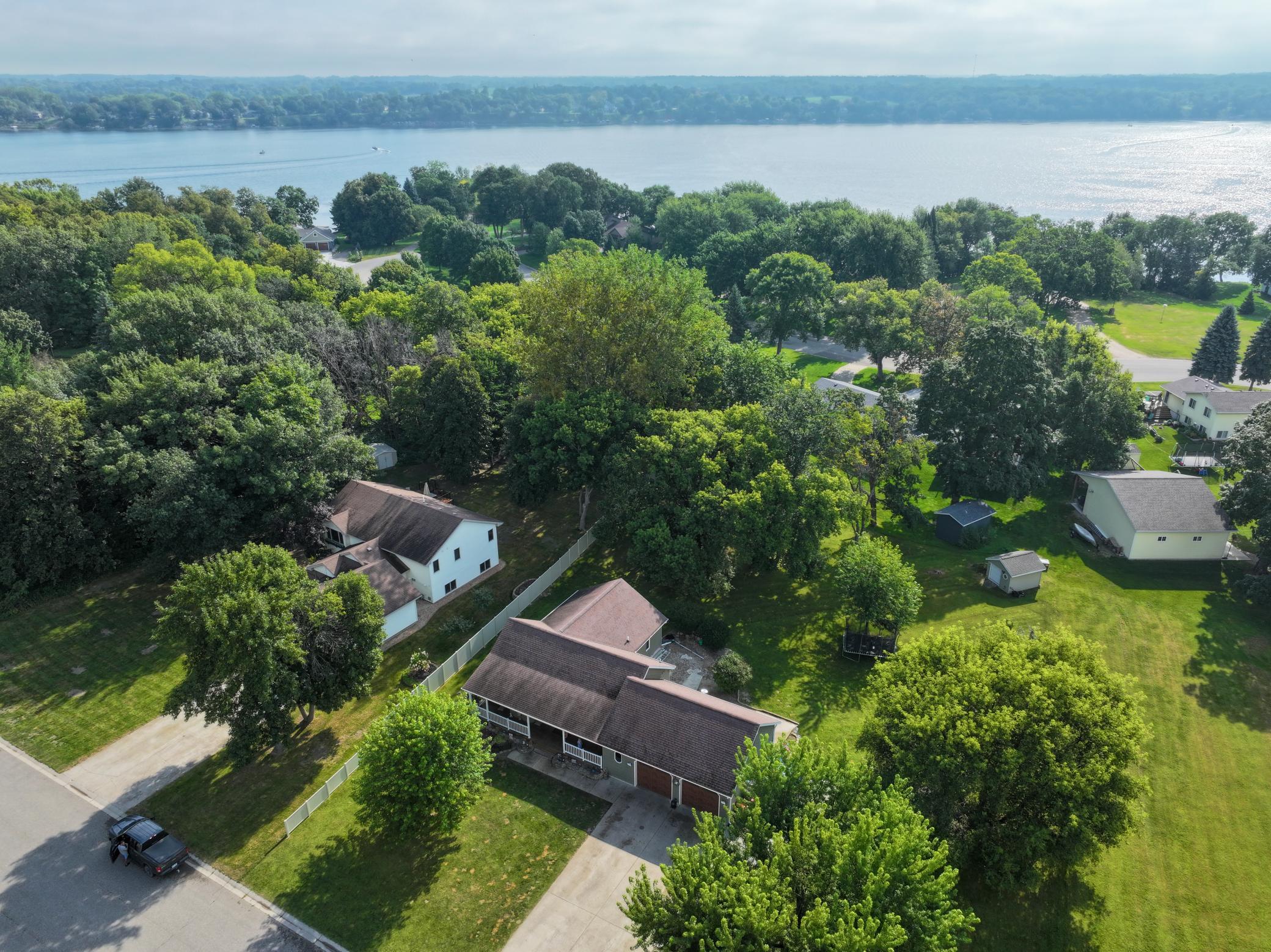 1996 single family home for sale at 901 Geneva Drive in Alexandria, MN — 4 bed, 3 bath (photo 50 of 67)