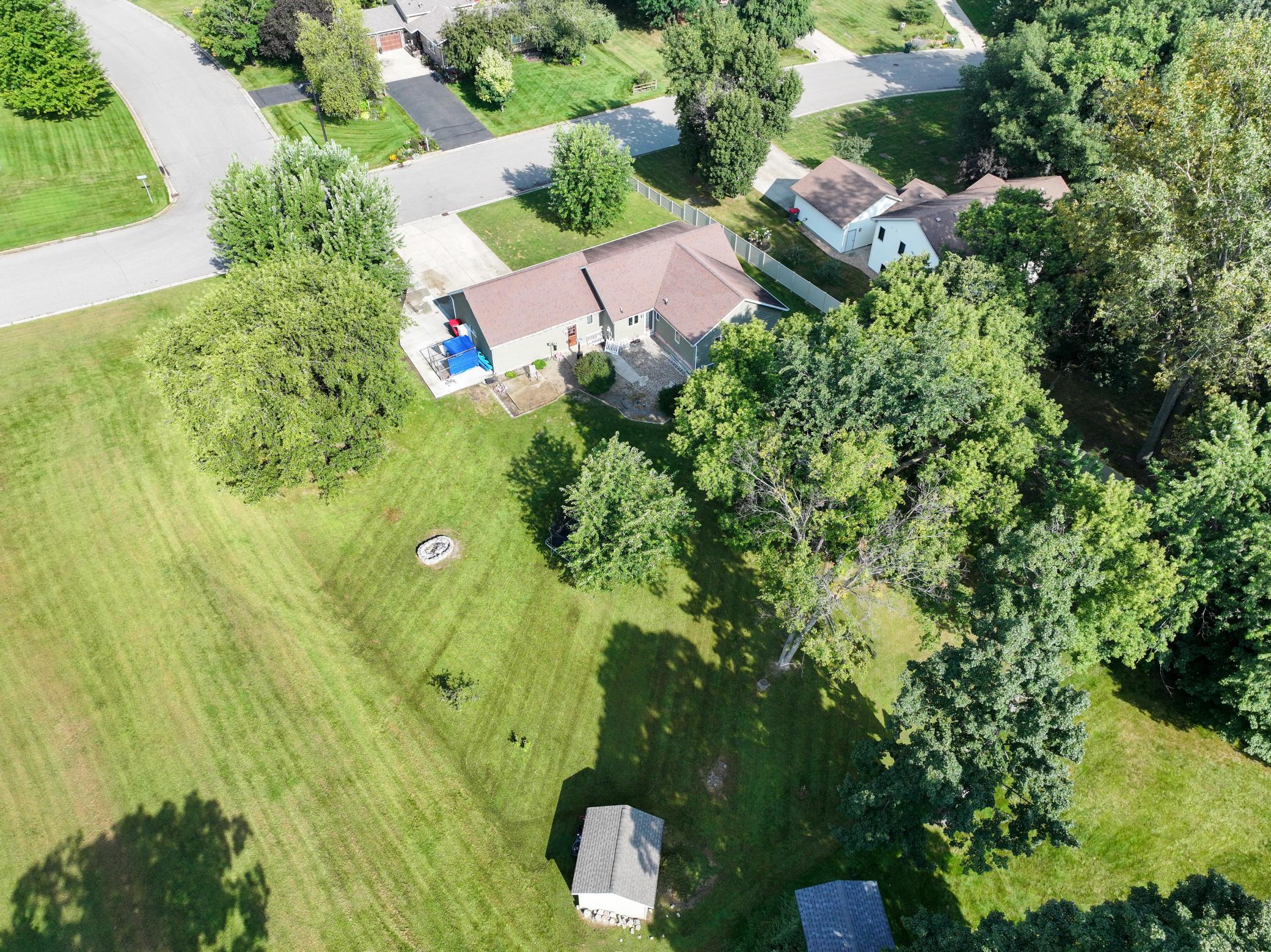 1996 single family home for sale at 901 Geneva Drive in Alexandria, MN — 4 bed, 3 bath (photo 58 of 67)